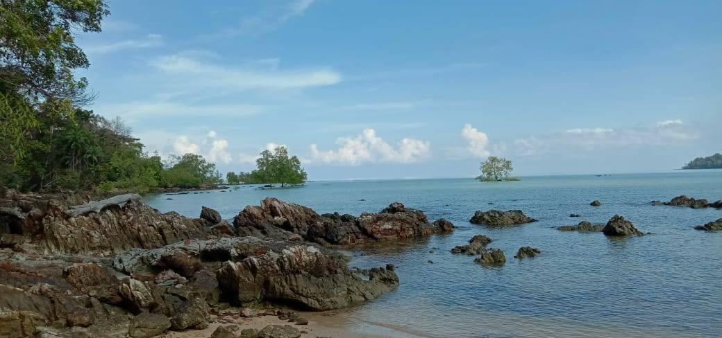 Wisata alam pantai bembang puncak bukit telaga tuju