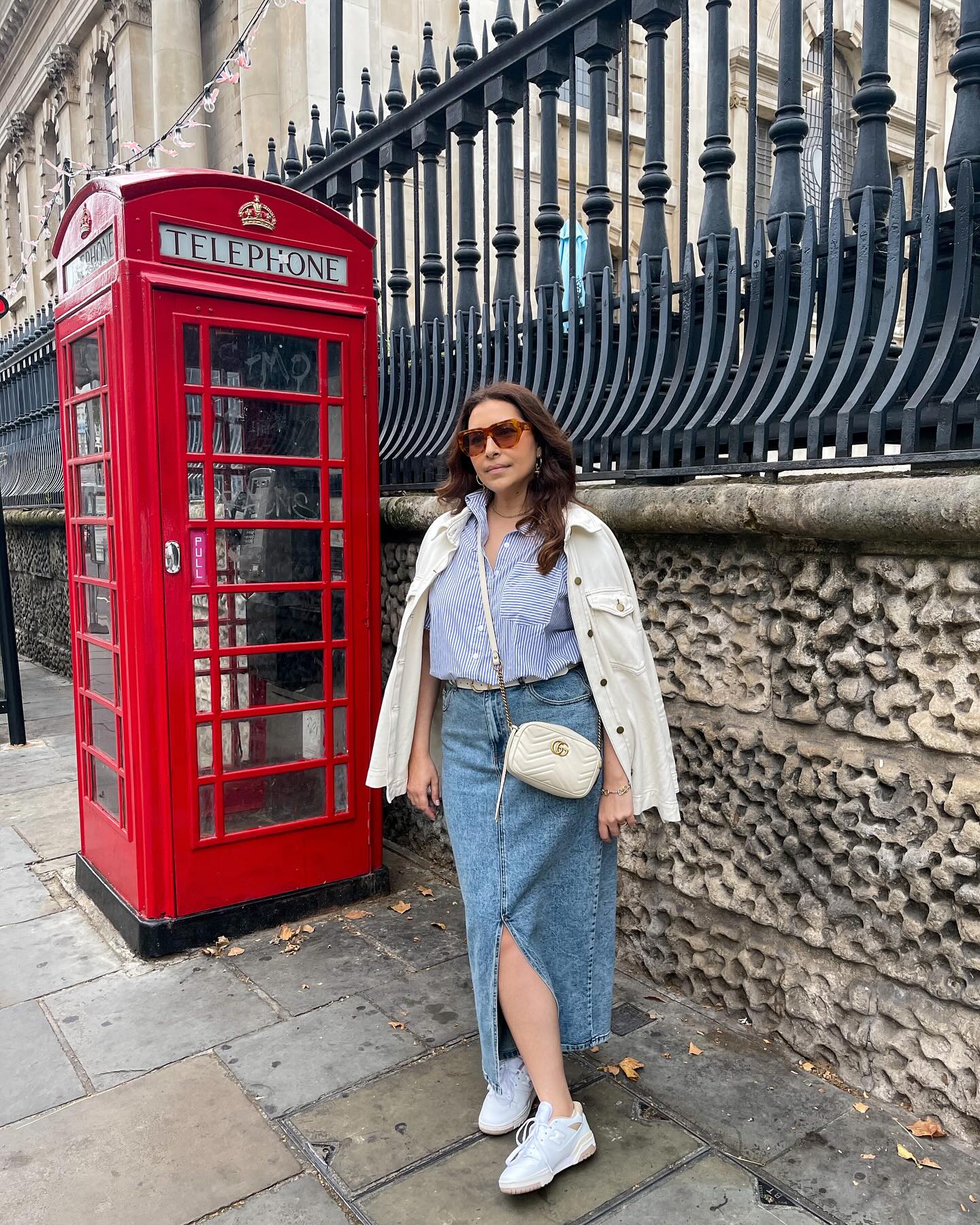 Haus of Simone - THE PHONE BOOTH SERIES. I meannnn, I had...