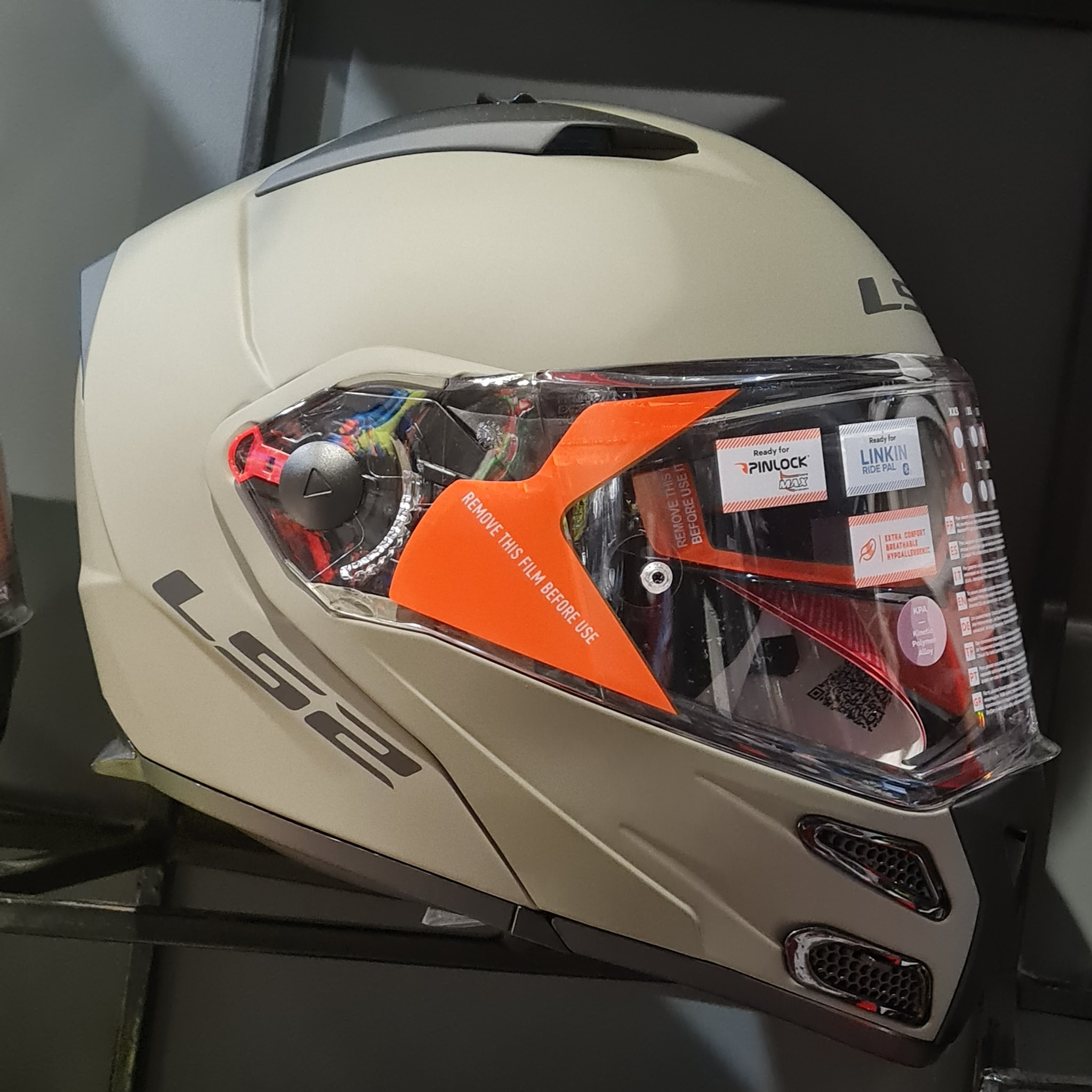 ls2 ff324 metro v3 modular helmet rapid orange Helmets (Matte Black / Glossy Hi-Vis Yellow and extra comfort liner casco-modulare-ls2-metro-rapid-nero-opaco-arancio-ff324-kpa