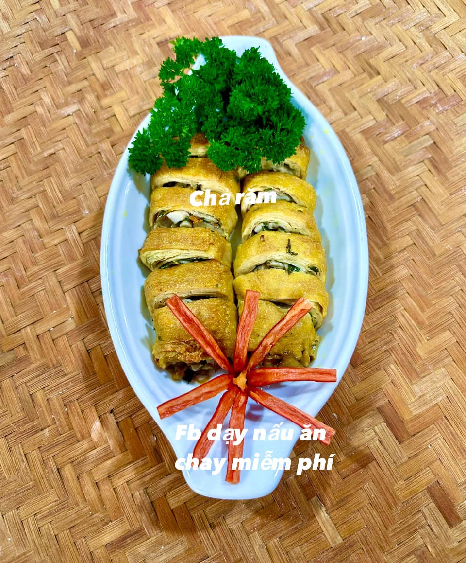 Dạy - CHẢ RĂM . Cách làm : Tp : lá váng đậu tươi 500g , nấm bào ngư ...