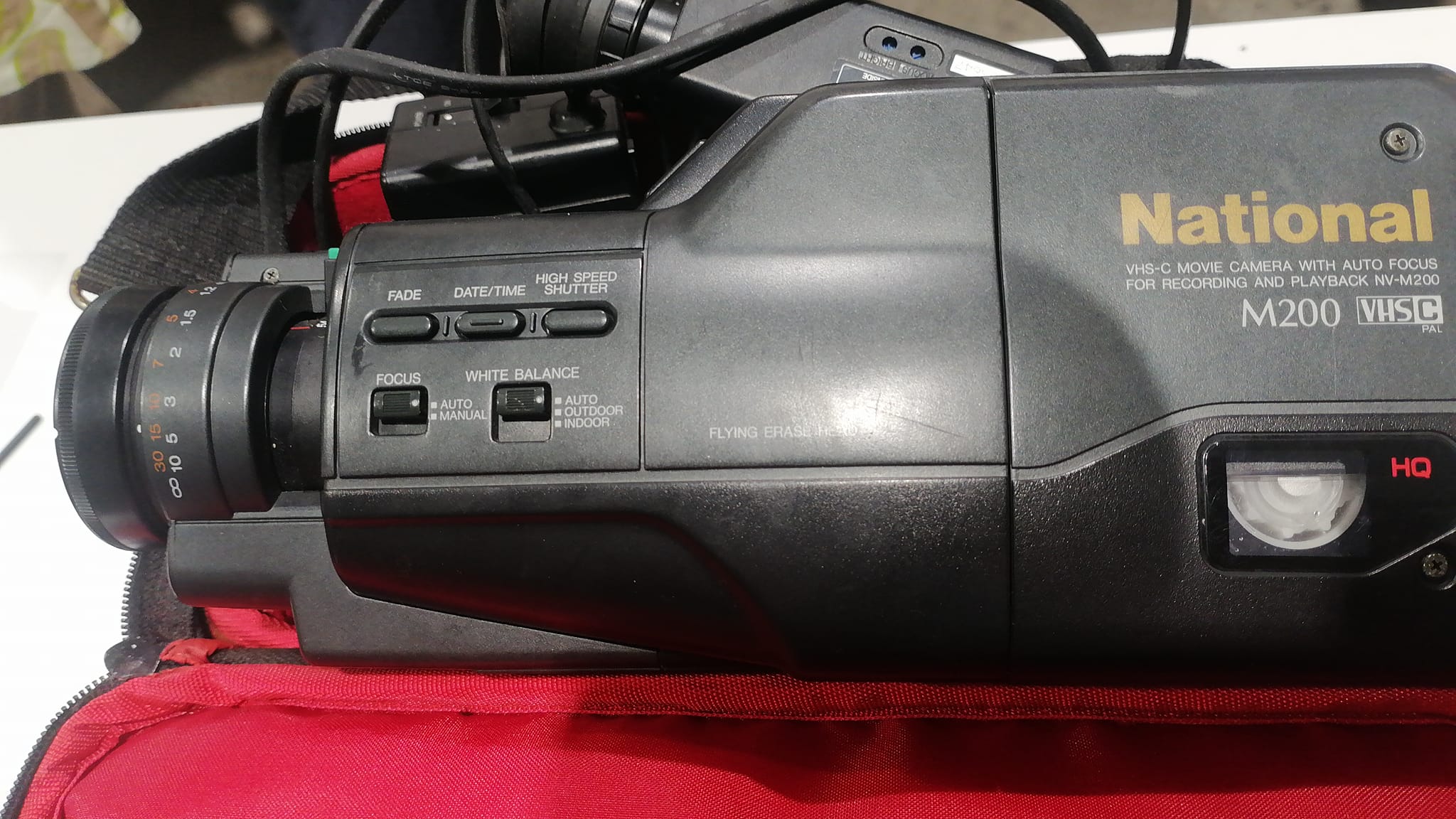 The camera in the image is a *National NV-M200*, a VHS-C R550