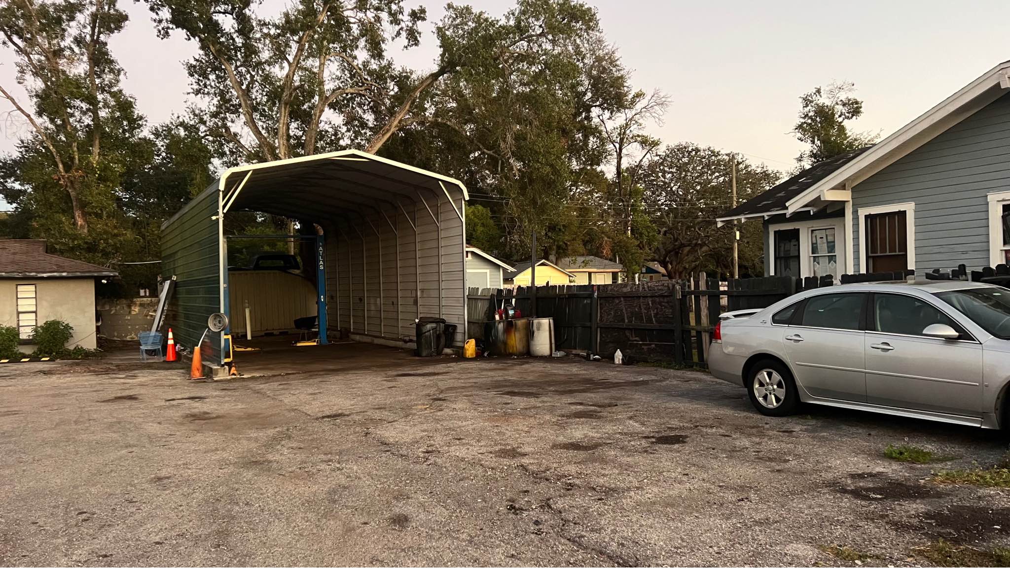 RENT- 🚗AUTOMOTIVE REPAIR SHOP FOR RENT AVAILABLE NOW📍5607 N FLORIDA AVE ...