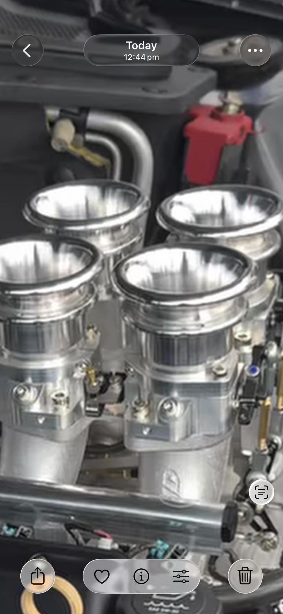 304 5 litre holdens | Hey guys anyone running 8 stack injection on ...