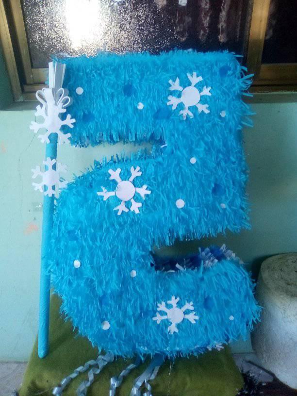 La Rosa - ️Hermosa piñata de Frozen ️ Ideal para la...