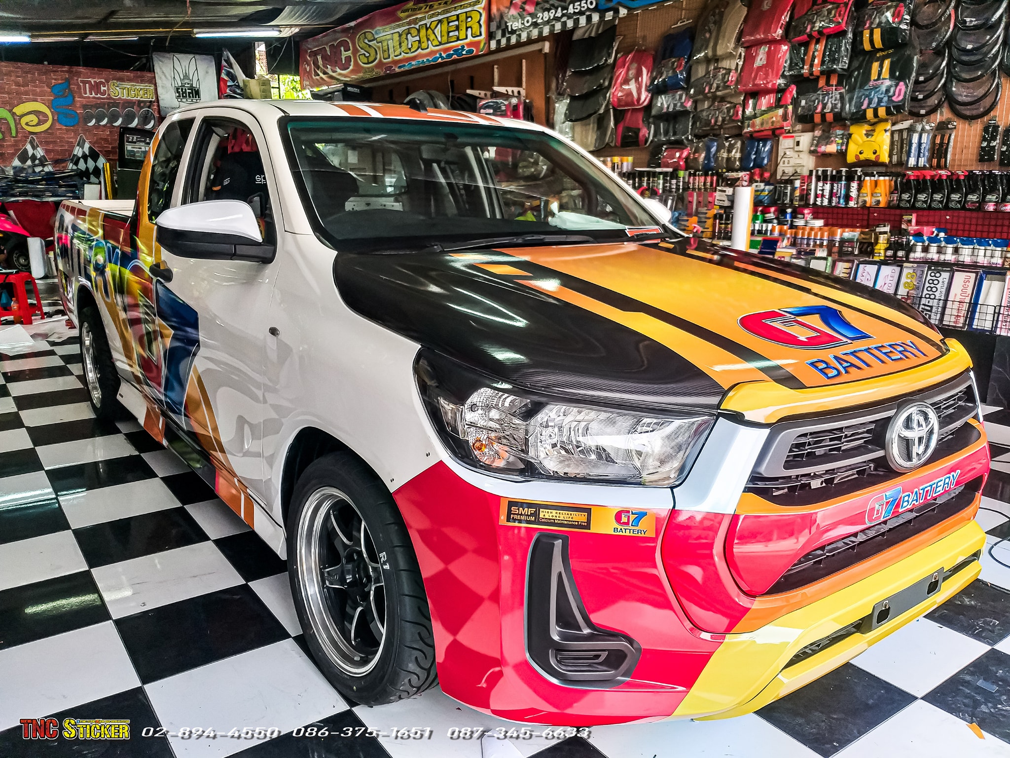 Toyota Hilux... - Tnc Sticker สติ๊กเกอร์แต่งลายรถ 02-8944550
