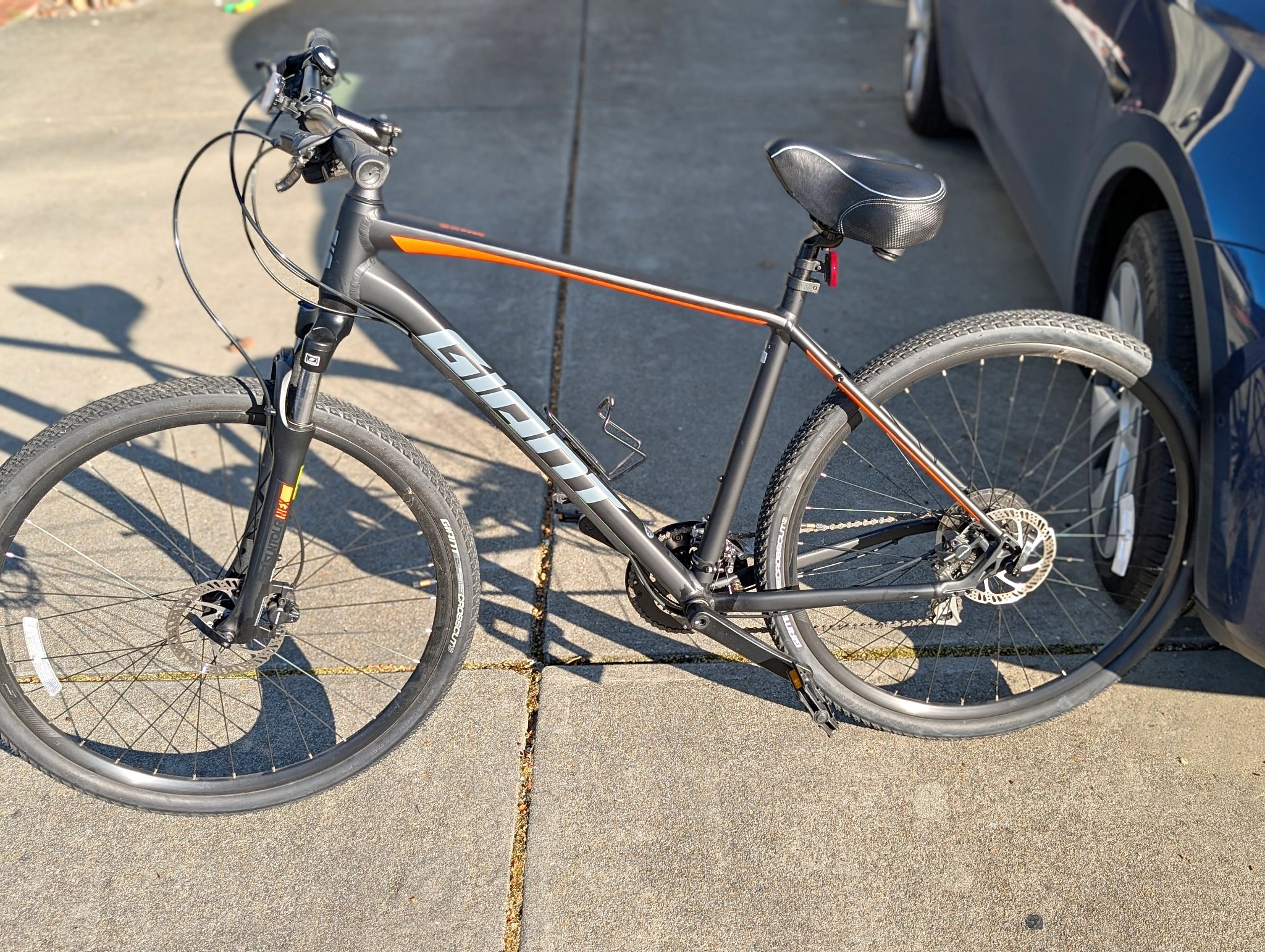 Giant Roam Hybrid Bike (Men’s Large) – Excellent Condition – Ready to ...