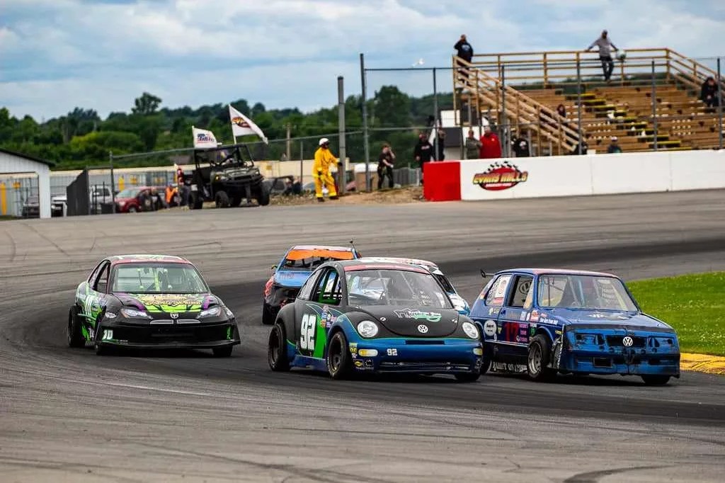 6/8 Race Recap. Bug had good... - Back of the Barn Racing