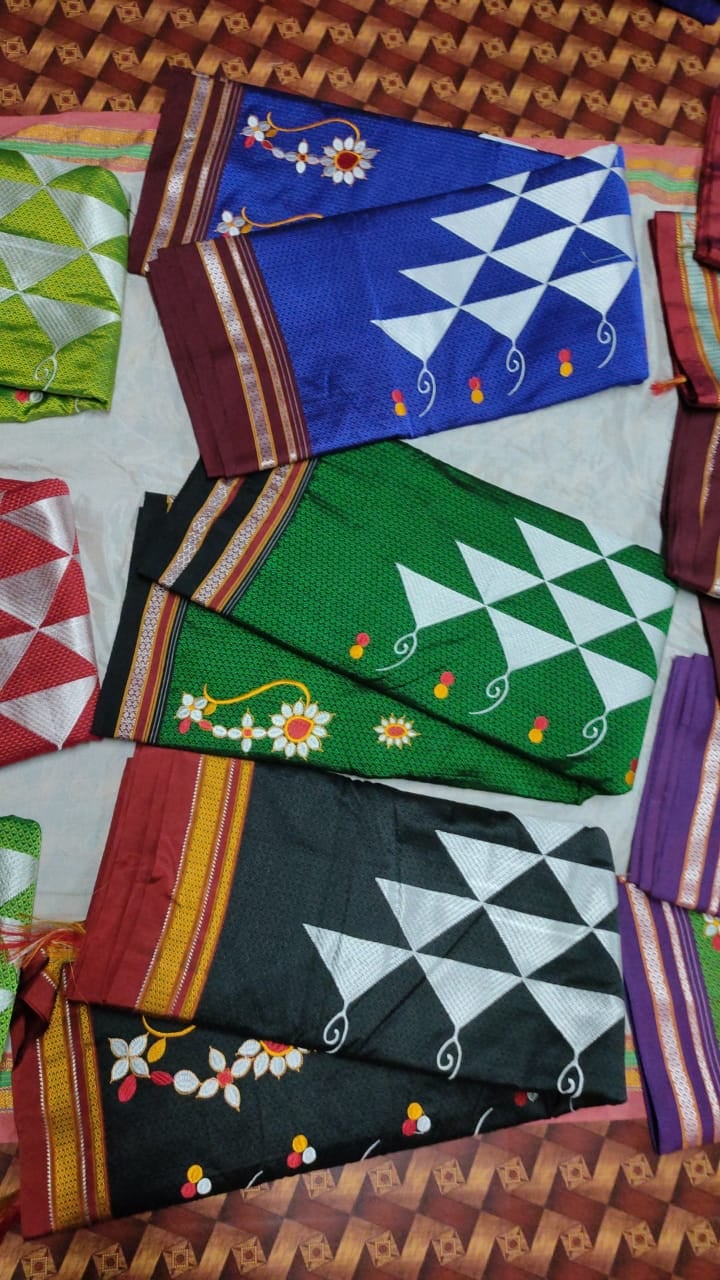 Traditional Khun Saree