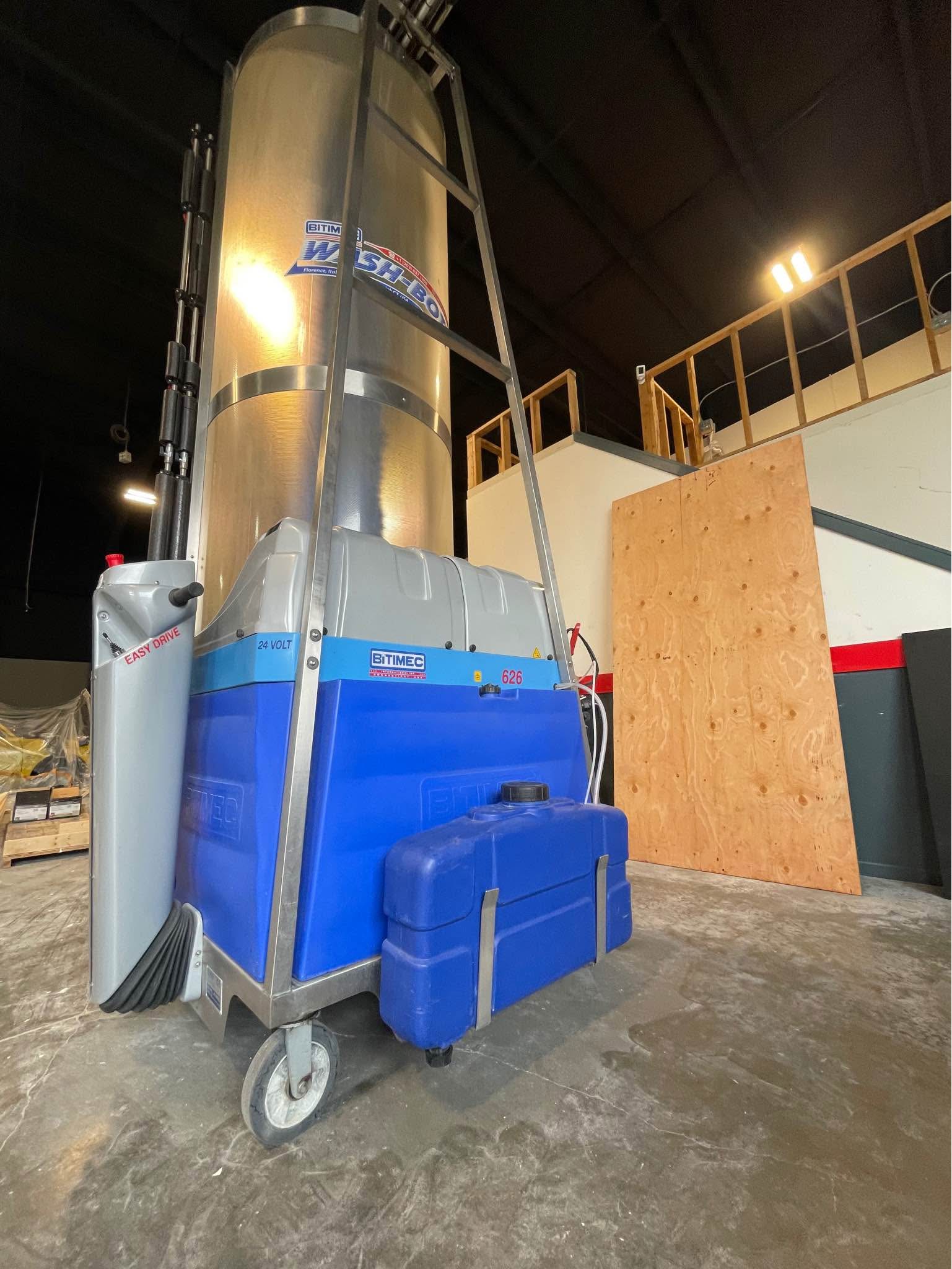 Bitemic 626 Easy drive Wash Bot. Dual drive control, tilt control on ...