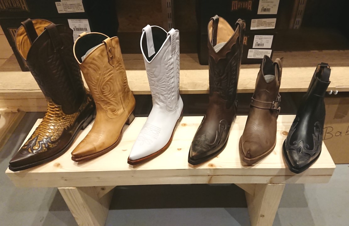 New boots just arrived! Our new collection of 36 new models and color ...