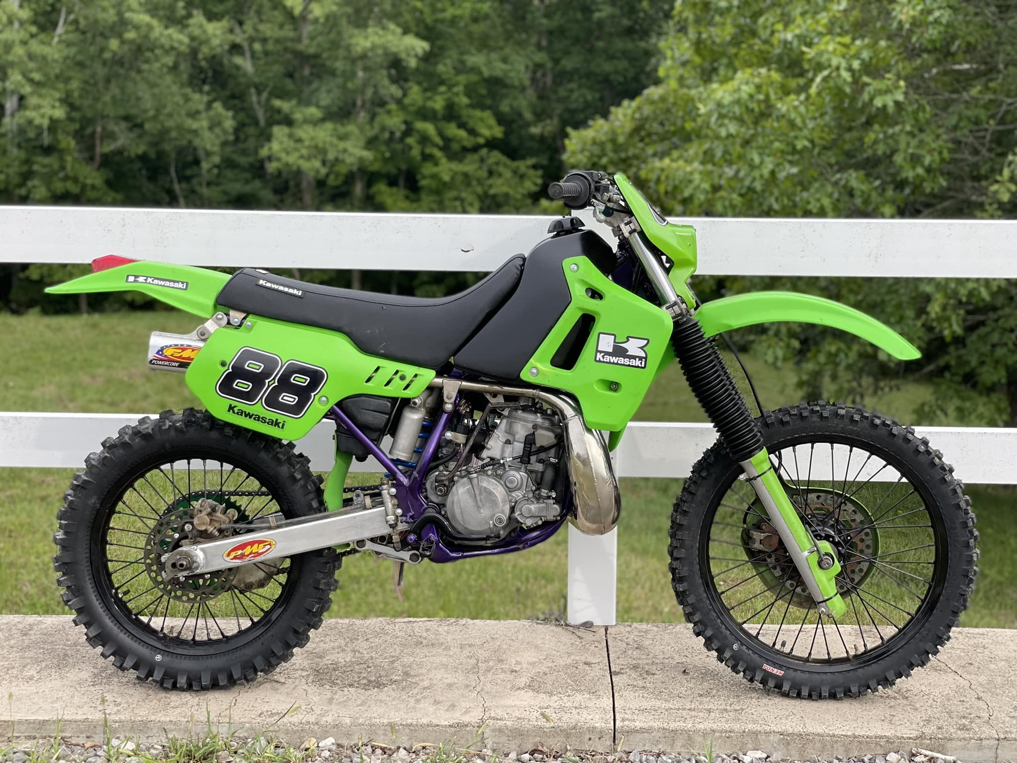 Kawasaki's 1990 KDX200 in the available white for Kwackers who