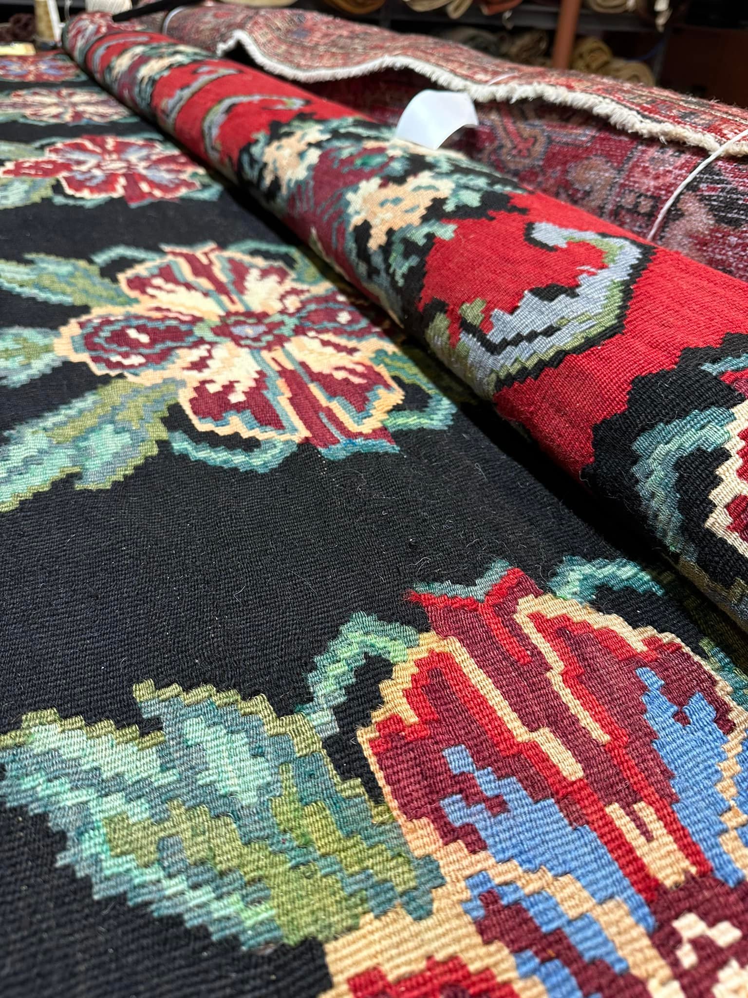 Taghavi's Oriental Rugs | Memphis TN