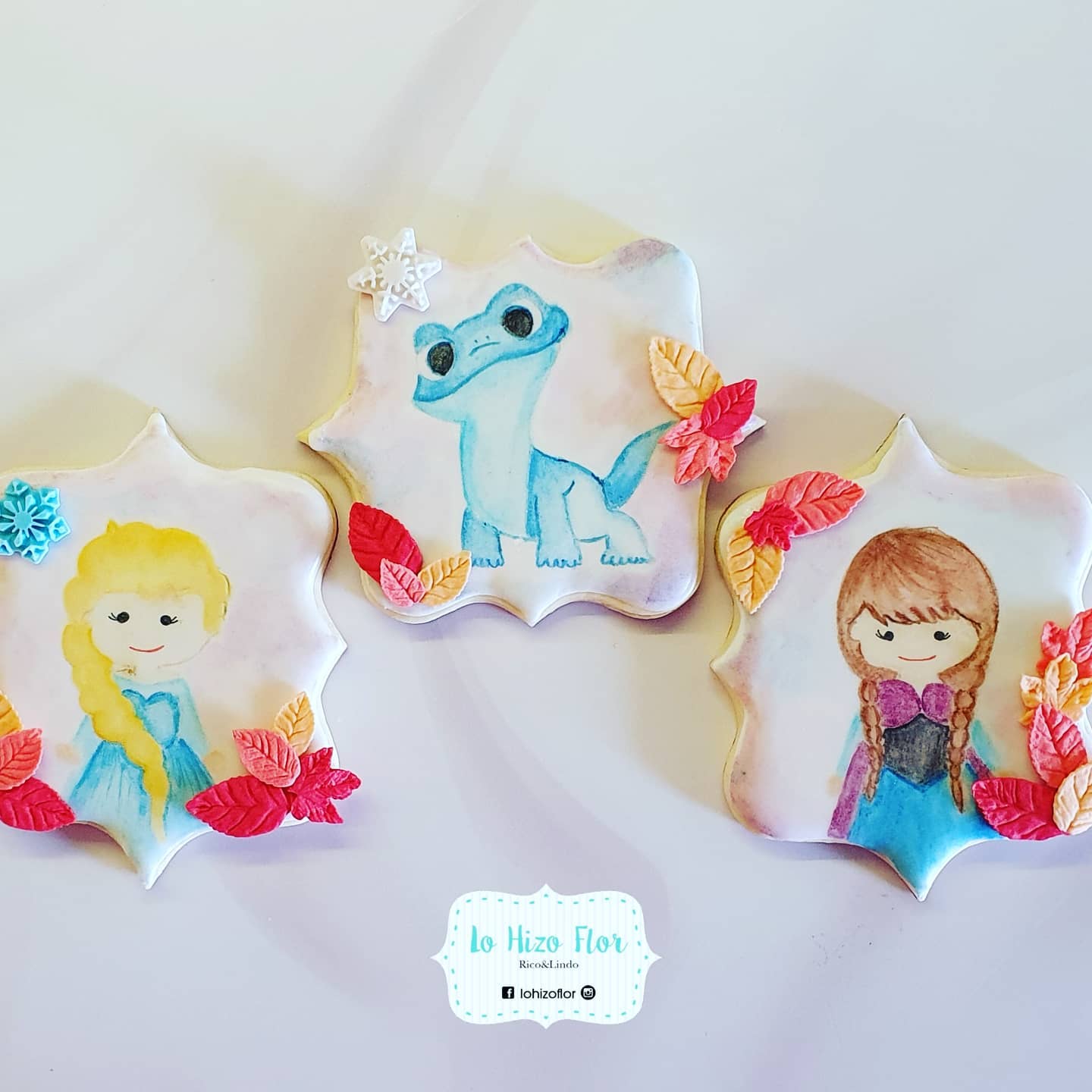 Lo Hizo Flor - 🍁🍂 Frozen II 🍂🍁 . Elsa & Anna son furor y... | Facebook