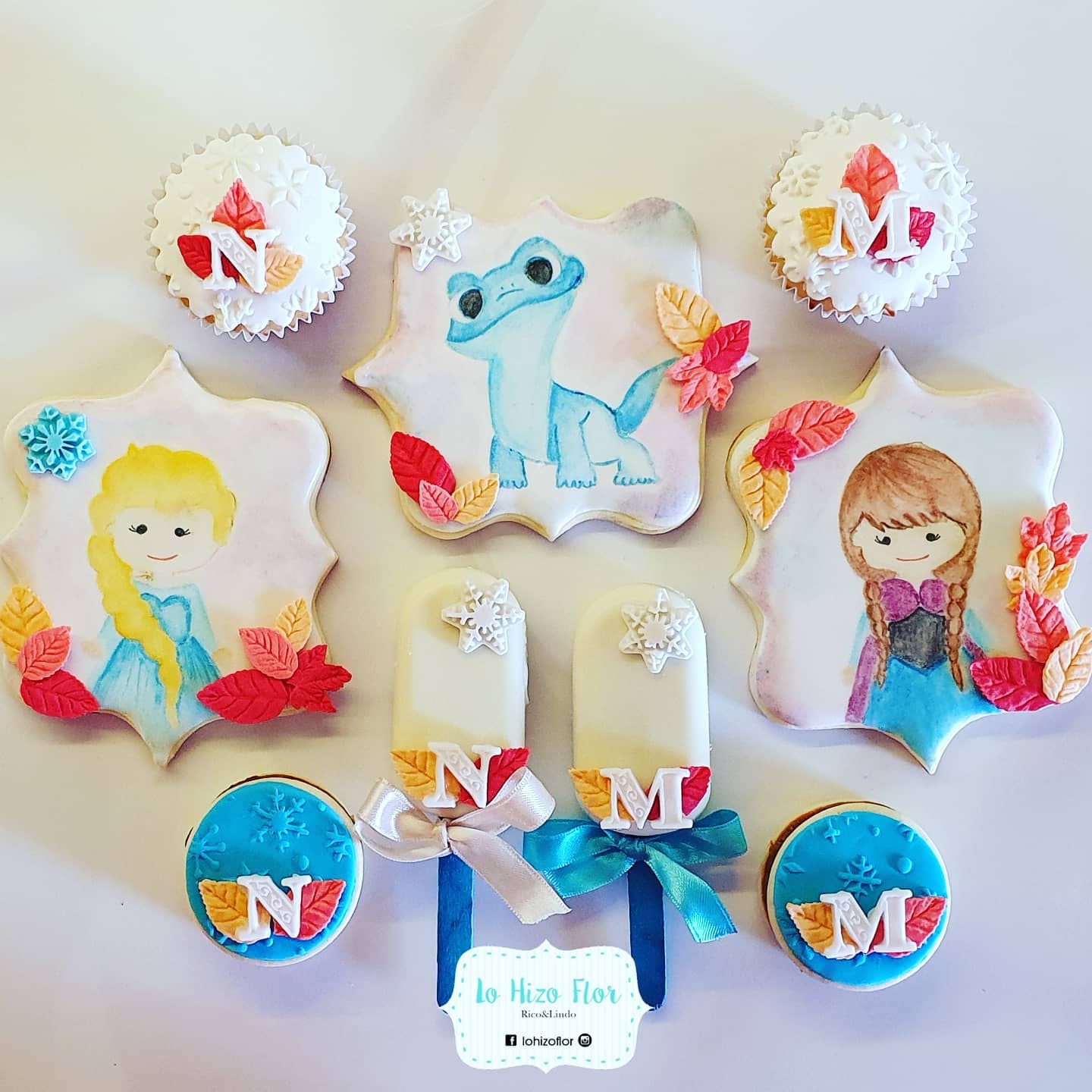 Lo Hizo Flor - 🍁🍂 Frozen II 🍂🍁 . Elsa & Anna son furor y...