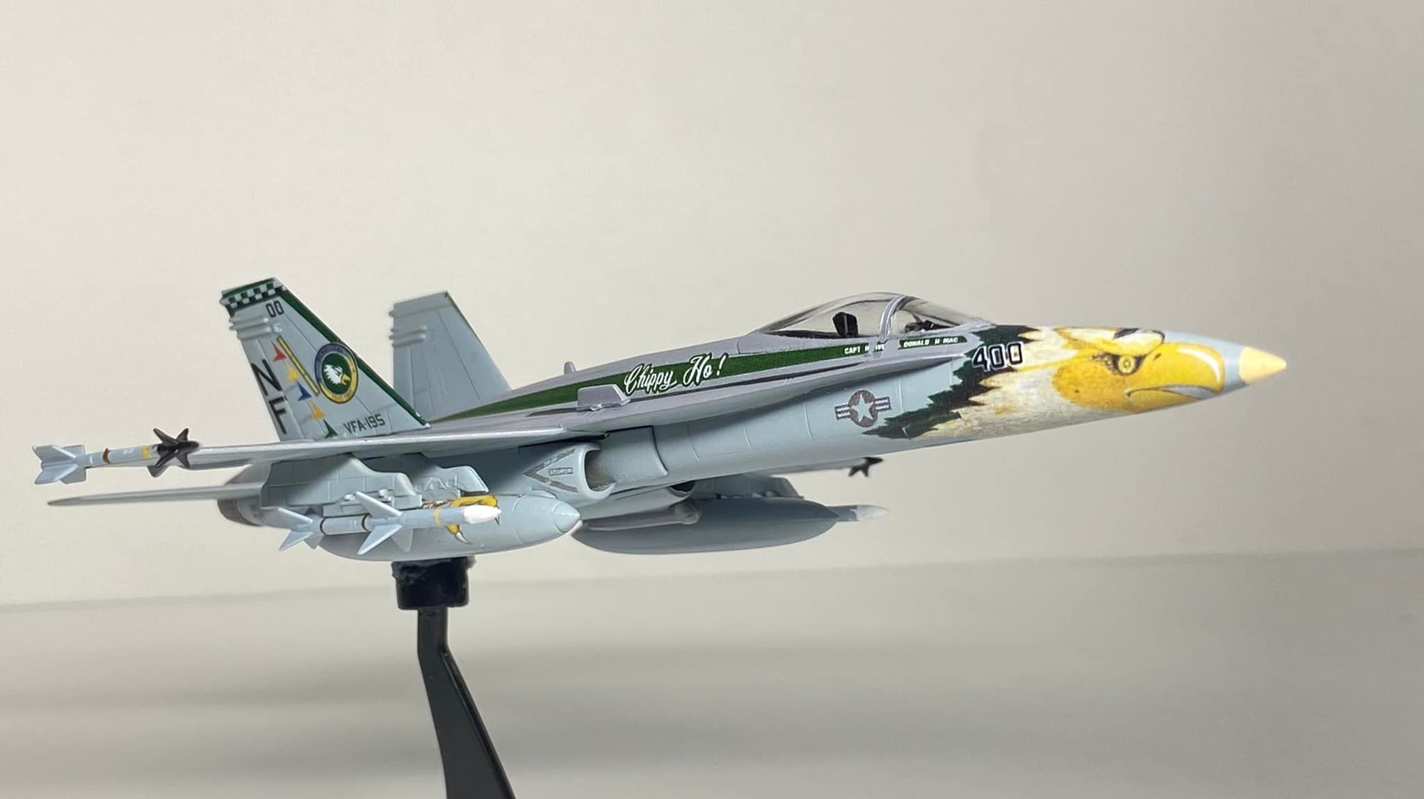 Academy 1/144 F-18C VFA-195 Dambuster CAG, 1995