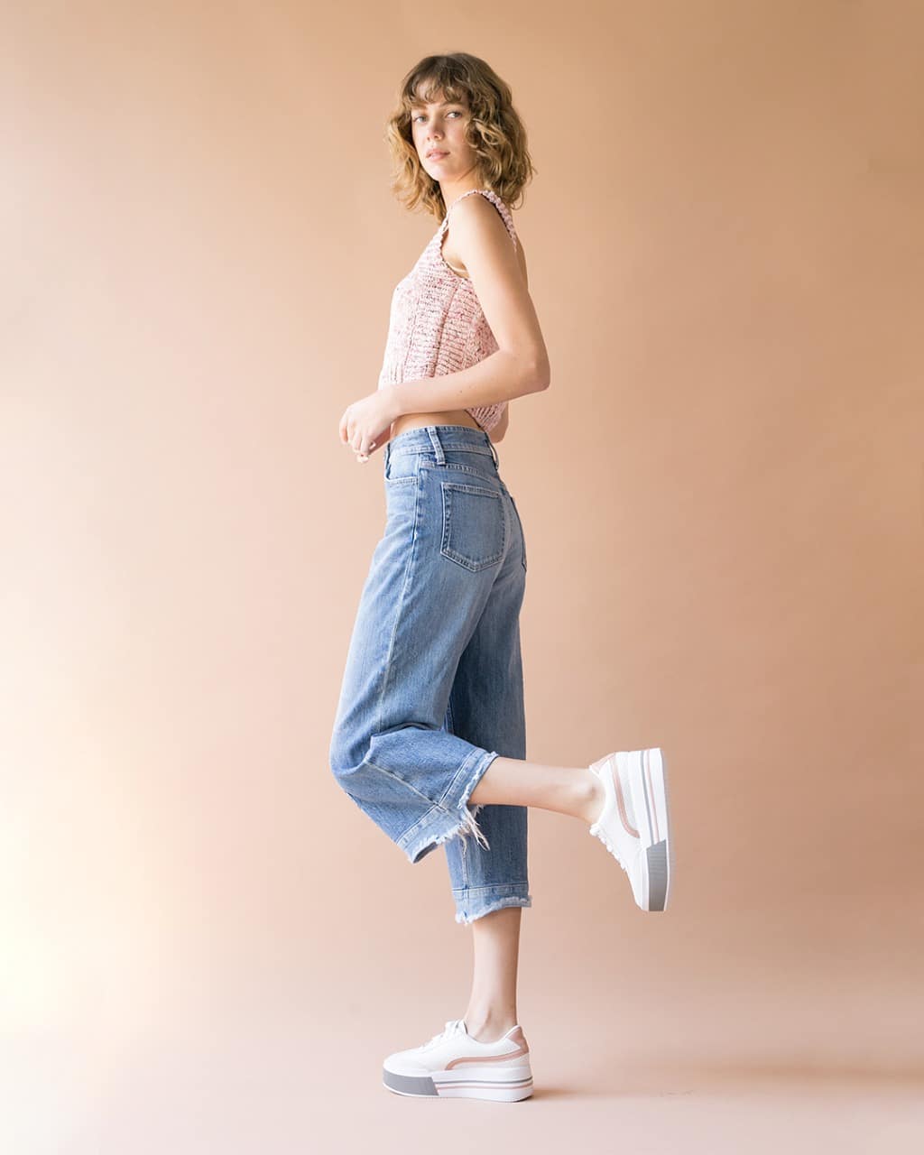 MADA - El color blanco en tenis se ha vuelto tendencia 💥 y...