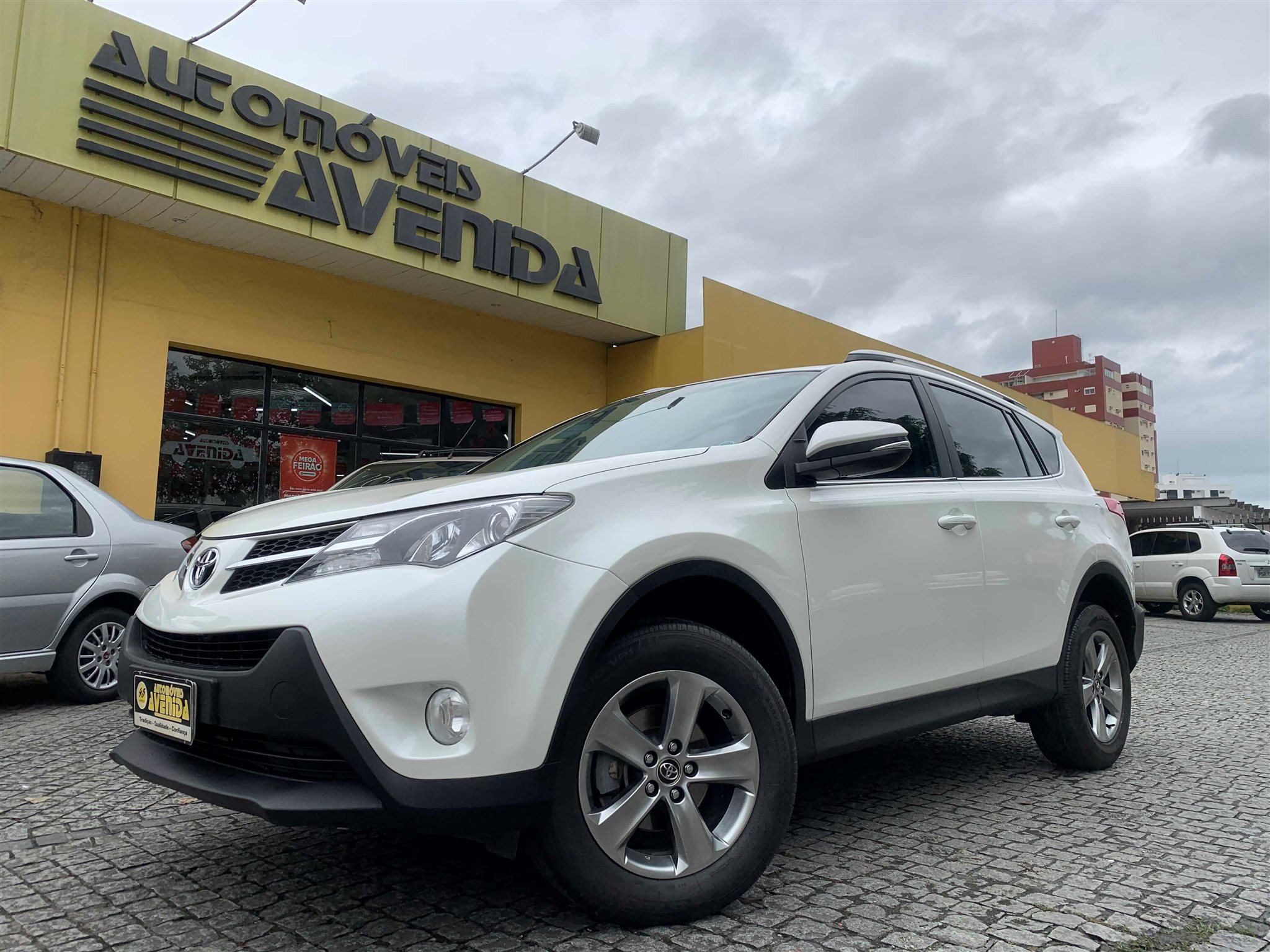 Automóveis Avenida - 🚘 TOYOTA RAV4 2.0 4X2 16V GASOLINA 4P AUTOMÁTICO 📅 ...