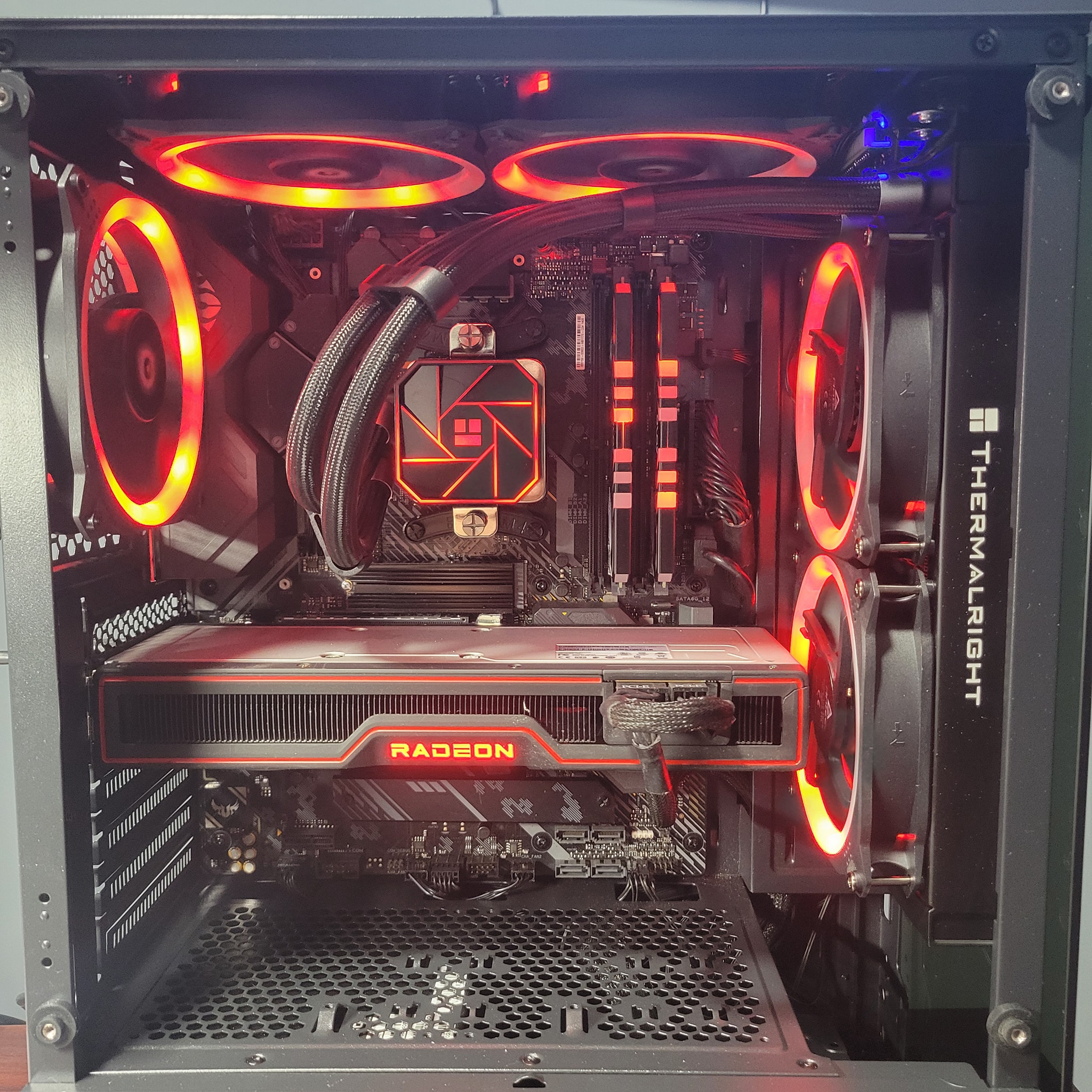 PC Build with Ryzen 5 5600x and Radeon Rx 6700 XT