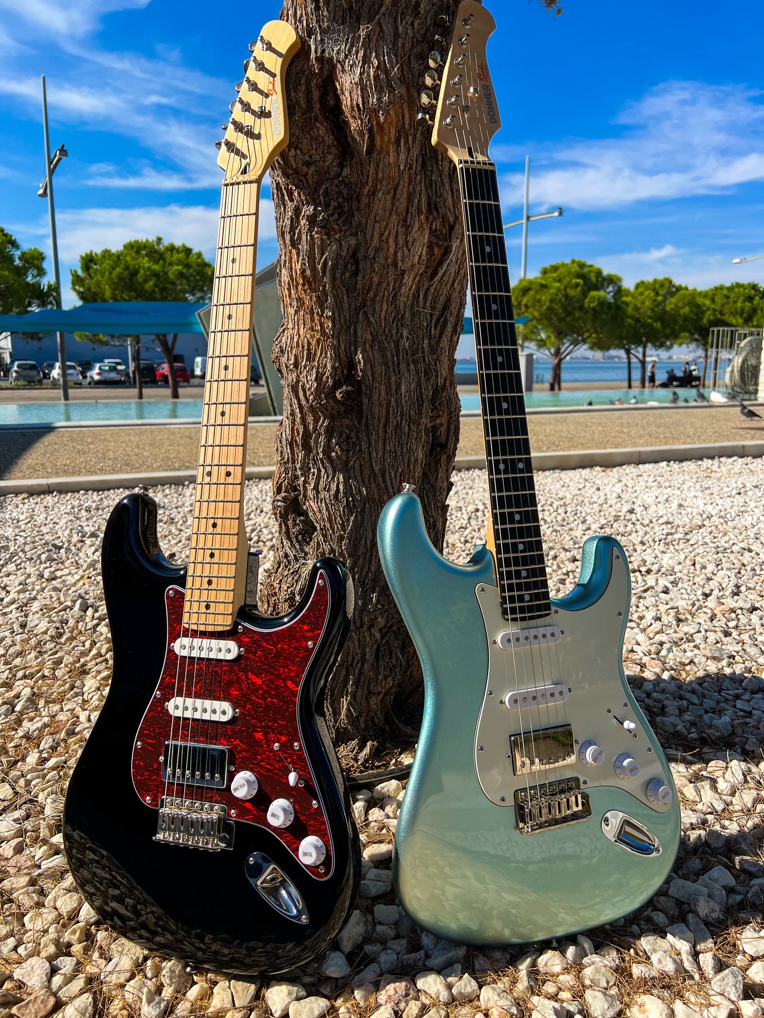 Donner Seeker series DST-152 guitar features