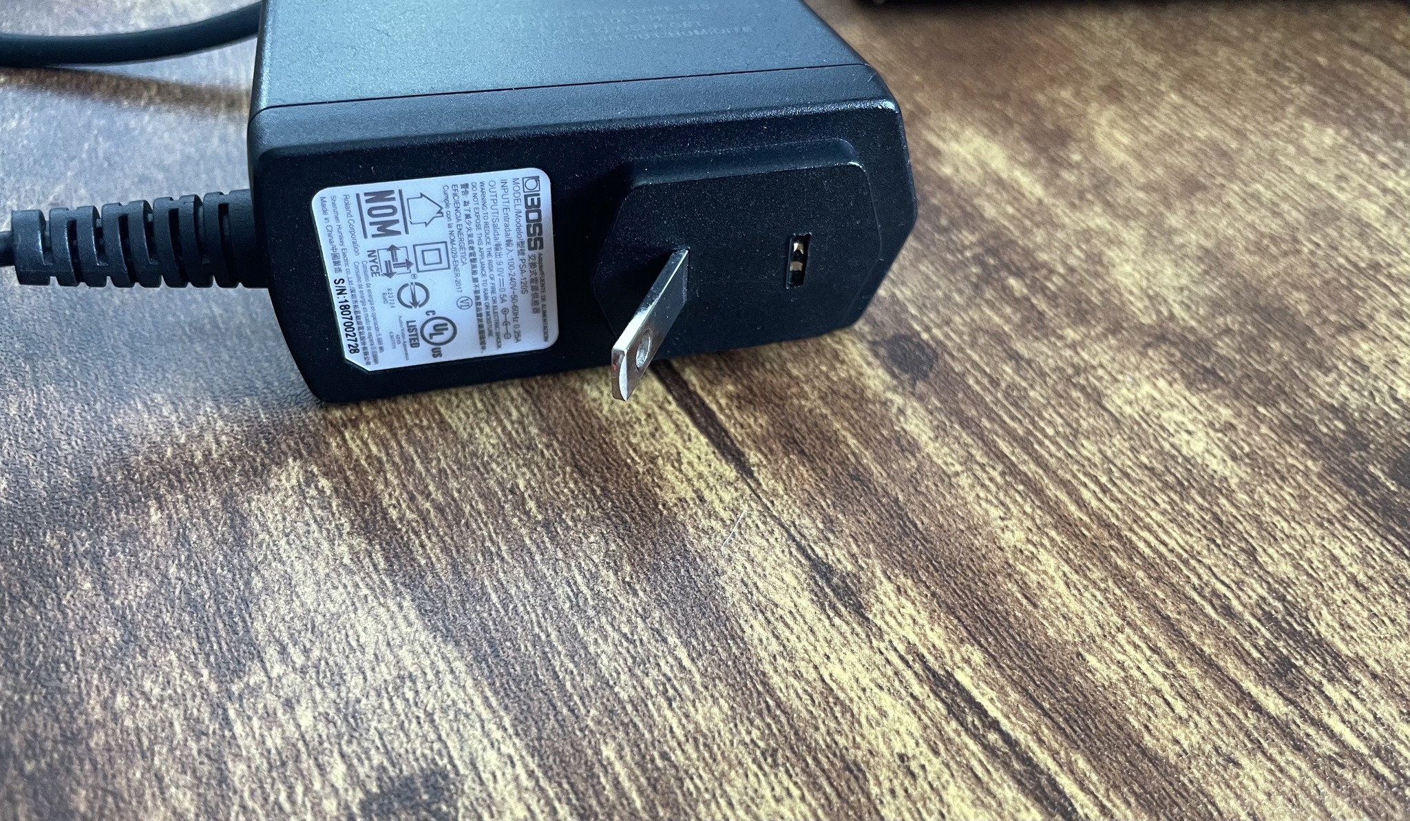 Should I mod my Boss CE-3 for 9v power supply?