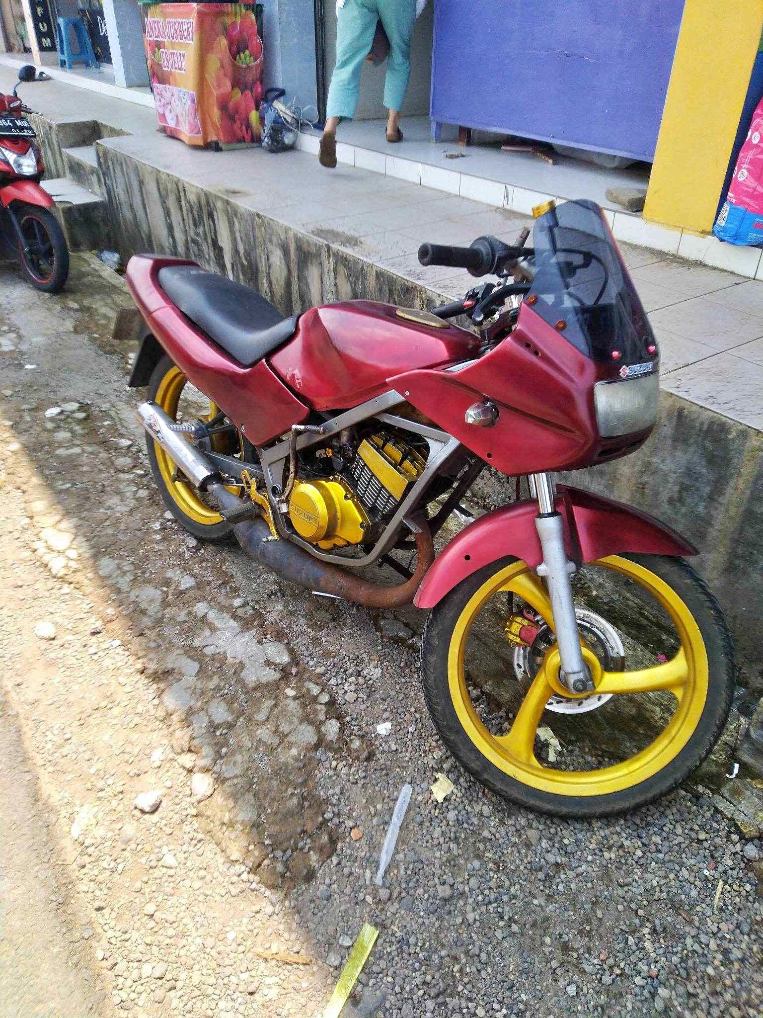 1997 Suzuki rgr jumbo