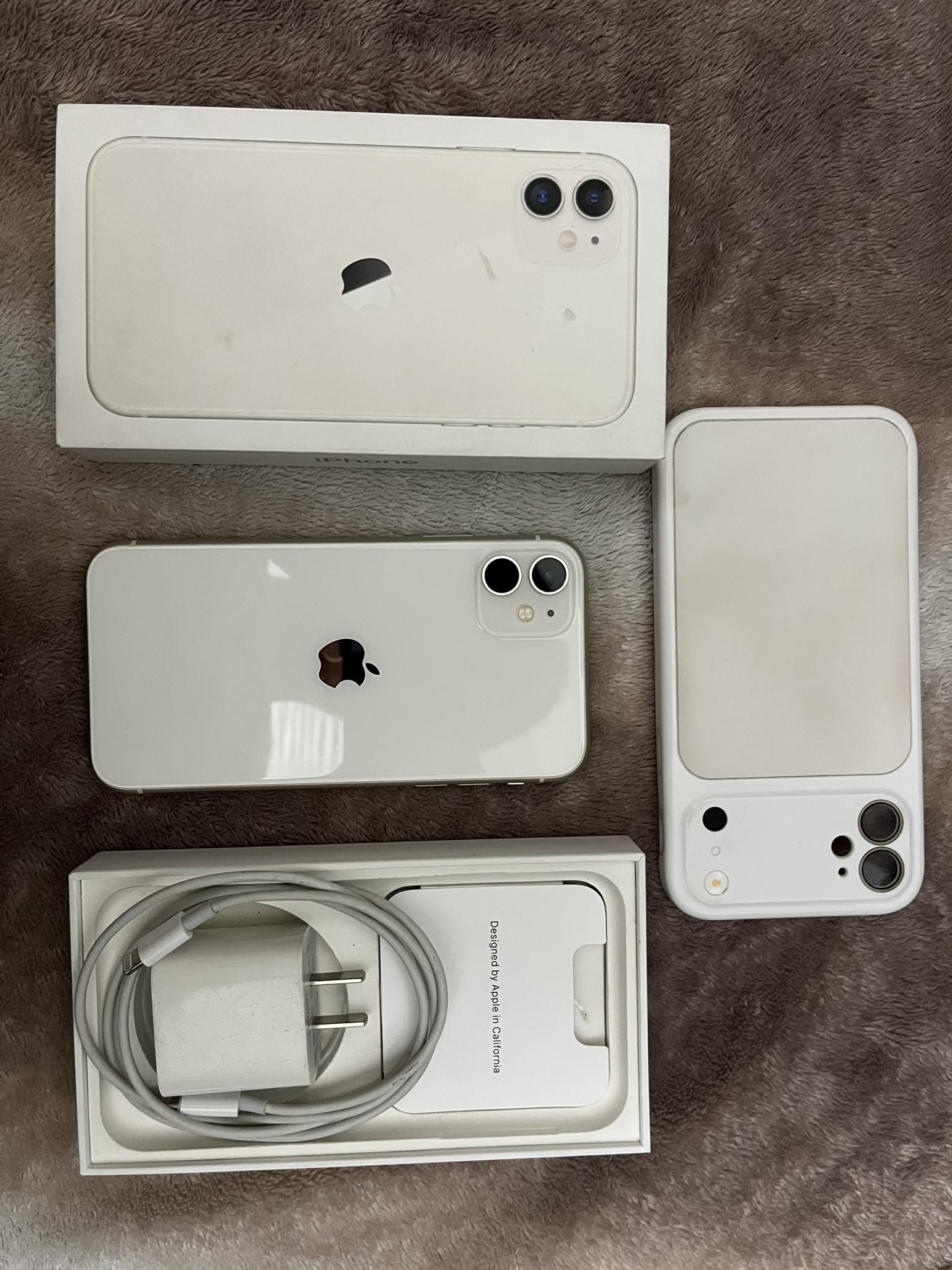 FS - IPHONE 11 128GB (WHITE)