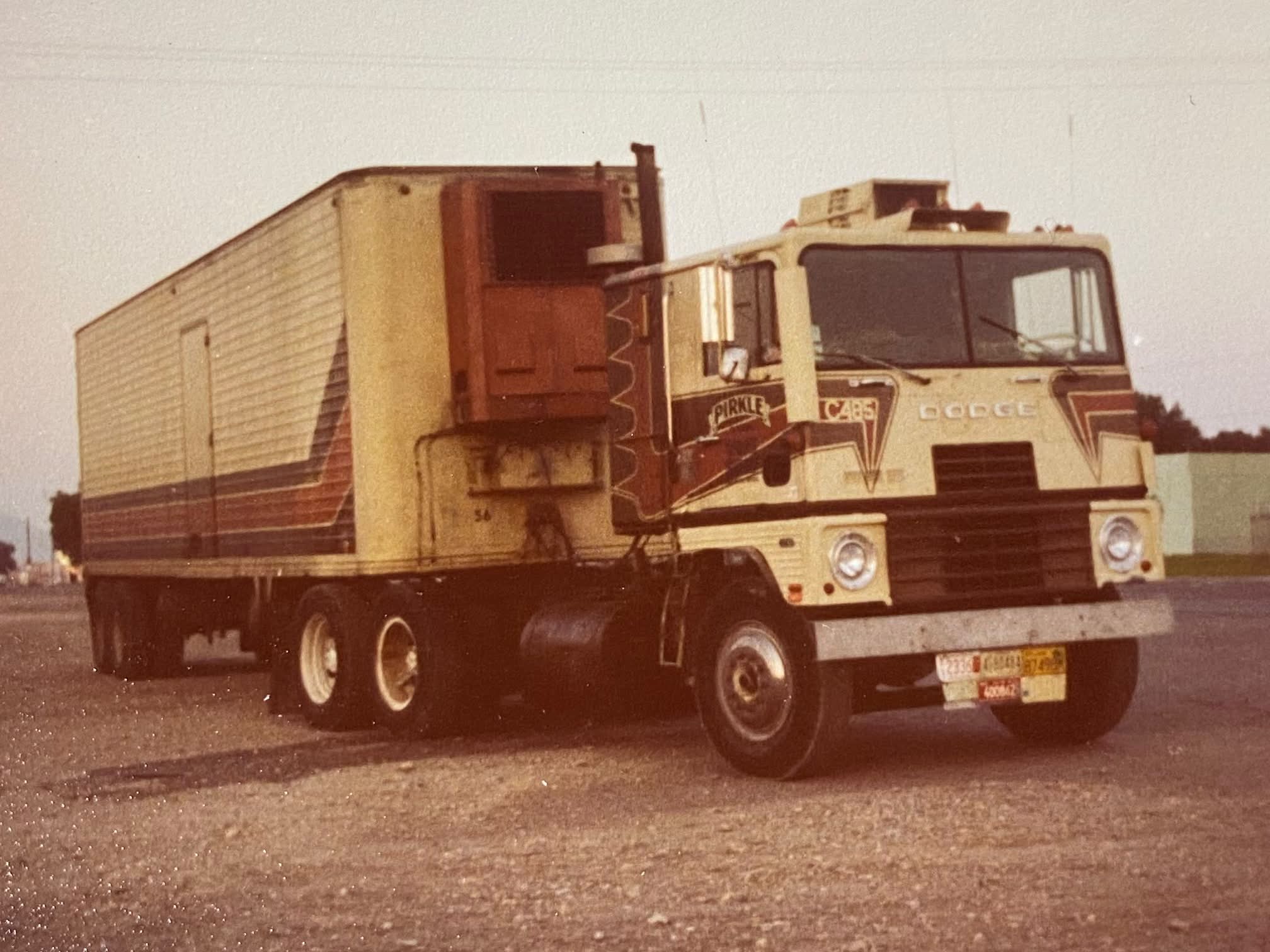 1984 Mack DM886SX Tractor