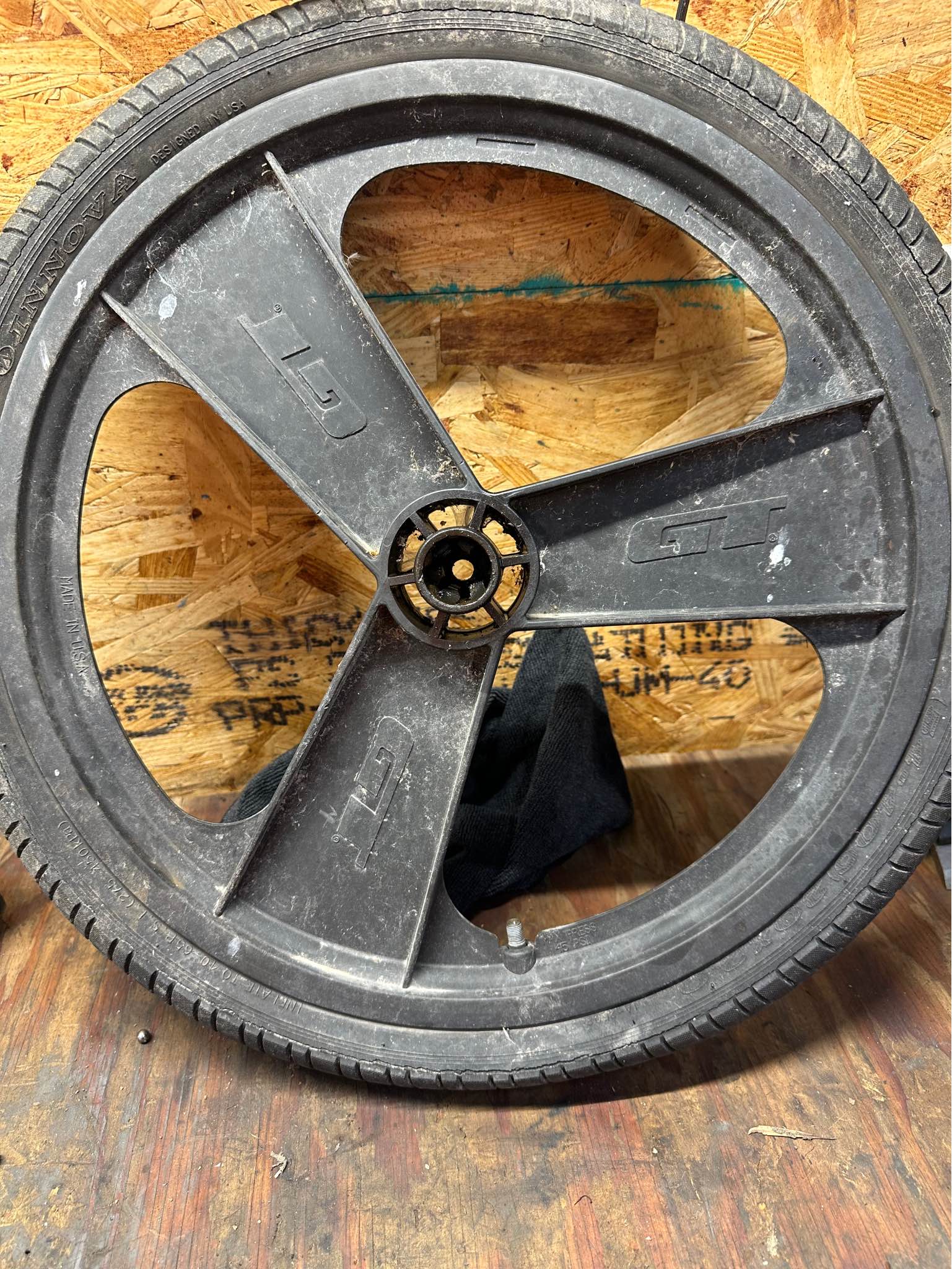 Question for you guys  I had a set of Lester Mag wheels powder