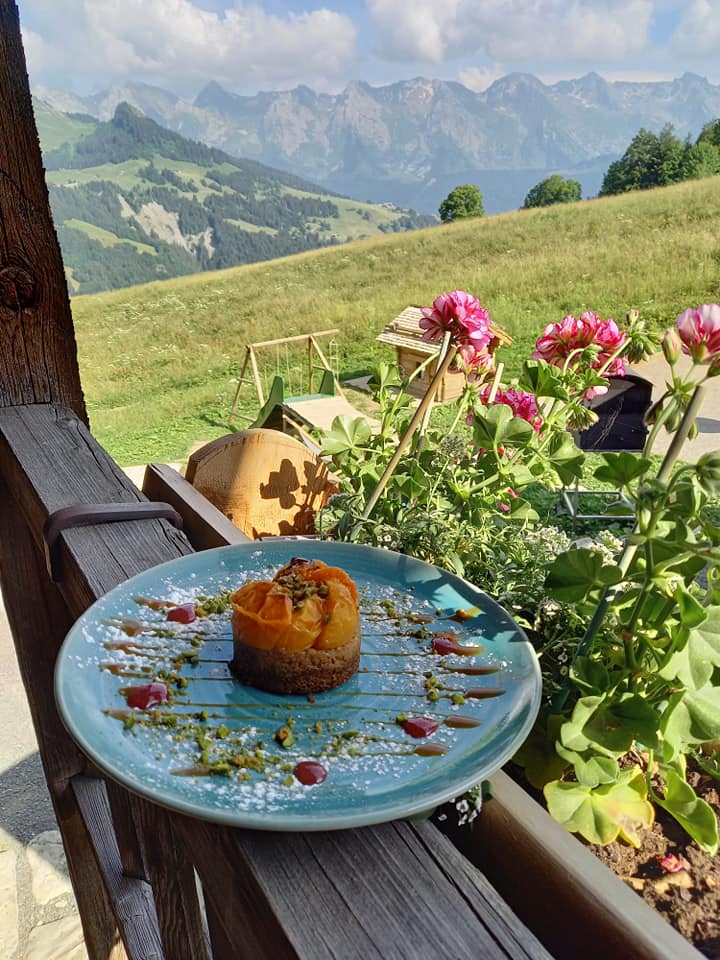 Restaurant Le Repaire Grand Bornand Home Facebook