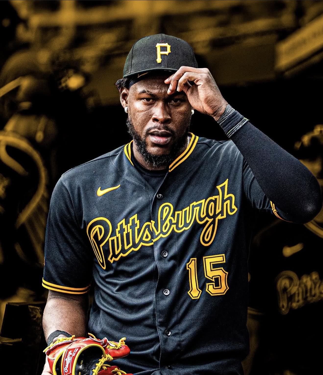 Oneil Cruz hits 450 foot home run into Allegheny River