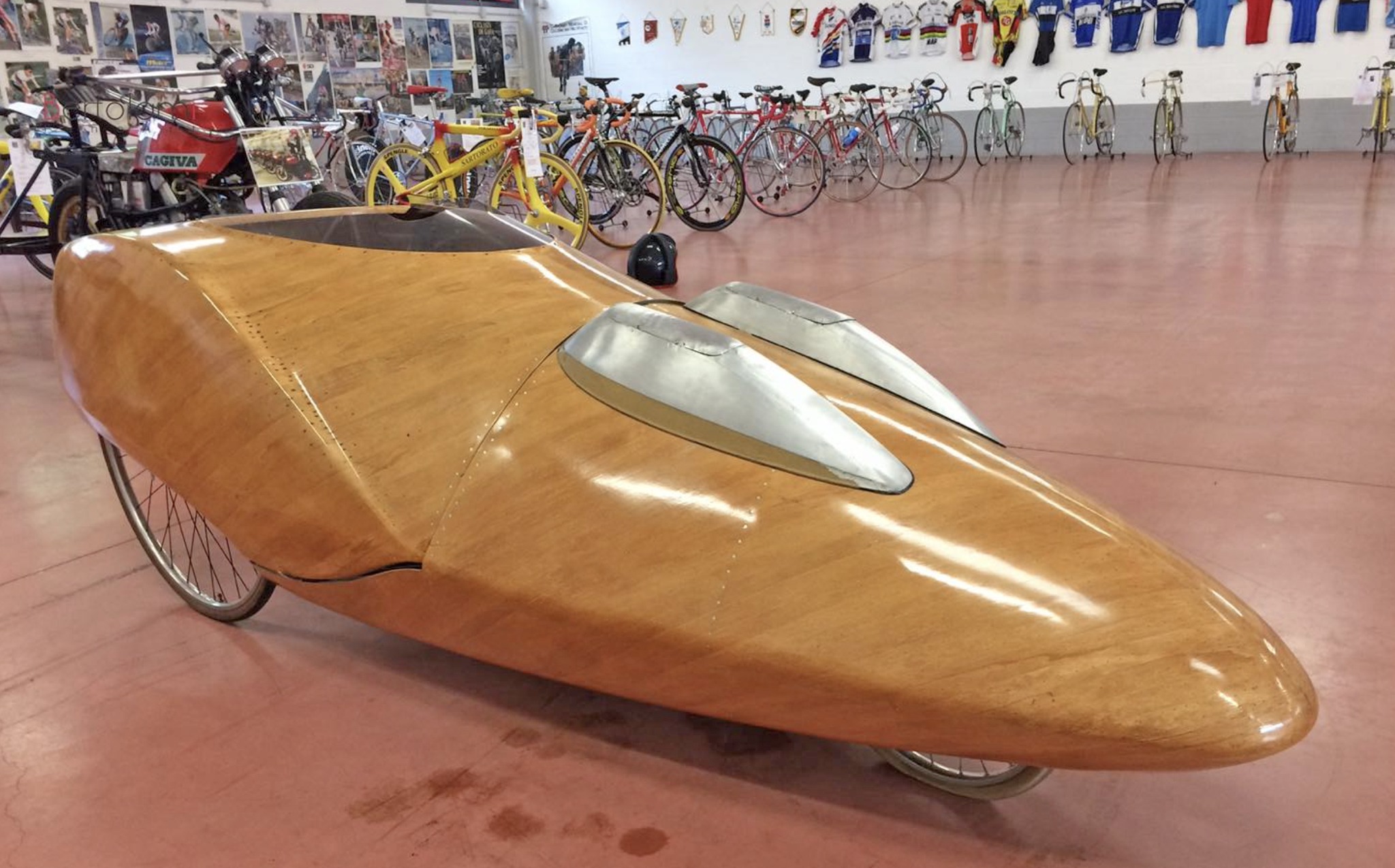 1882 Motrice Pia, internal combustion engine trike built by Enrico