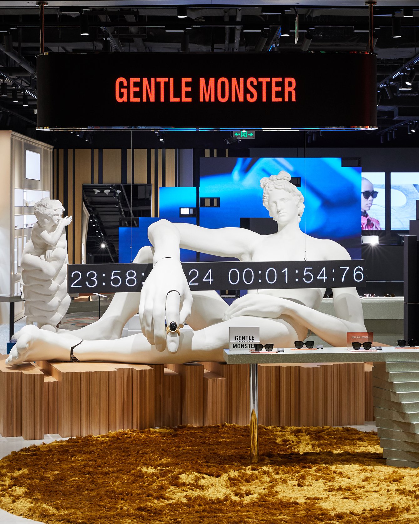 GENTLE MONSTER 【新品未使用】明日には値上げ予定 Gentle Monster's new flagship store at Beijing's SKP-S. Experience