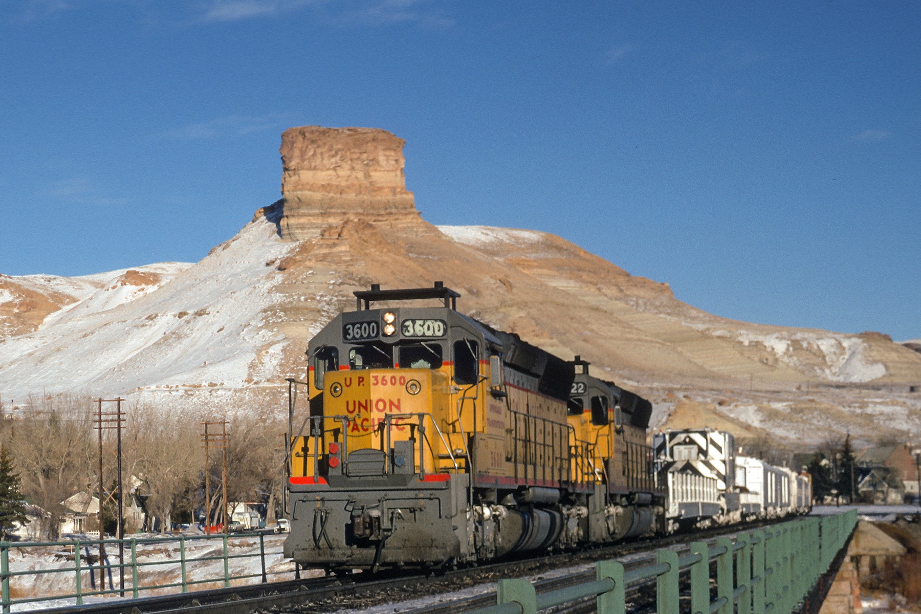 Union Pacific SD45 duo crosses Green River
