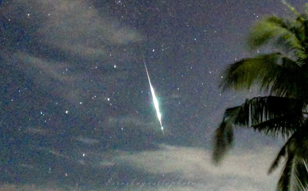 Earth Shaker - “I saw a shooting star and thought of you...” 🎶 ☄️ LOOK ...