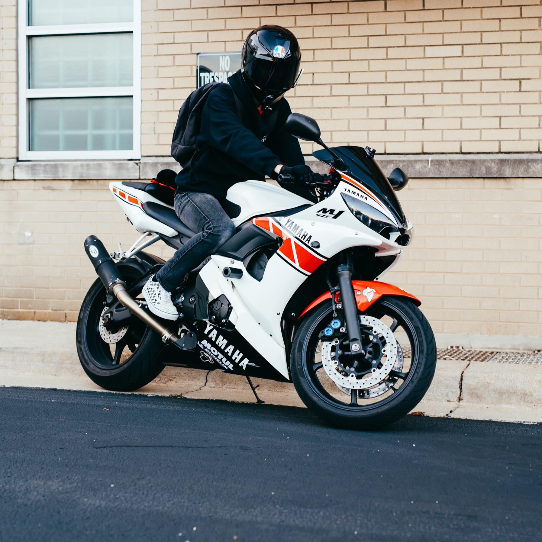 r6.goon