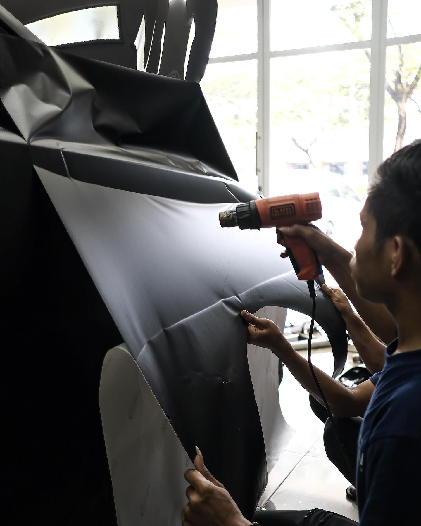 wrap.station - Toyota Innova on progress for Black Matt...