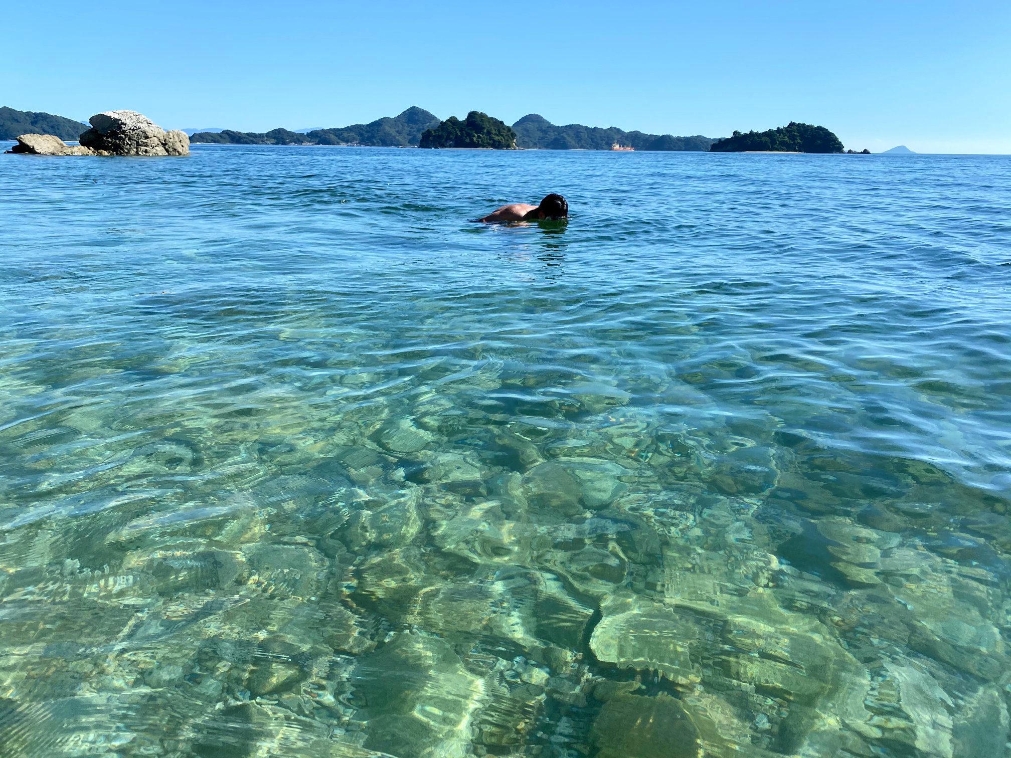 怒 和 島