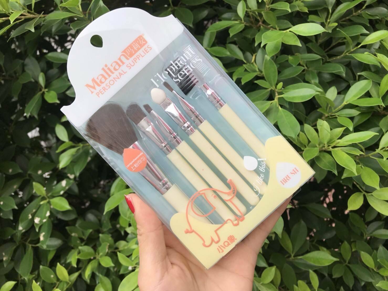 Noodaeng Beauty - Malian beush set 🐘💕 แปรงขนาดมินิ... | Facebook