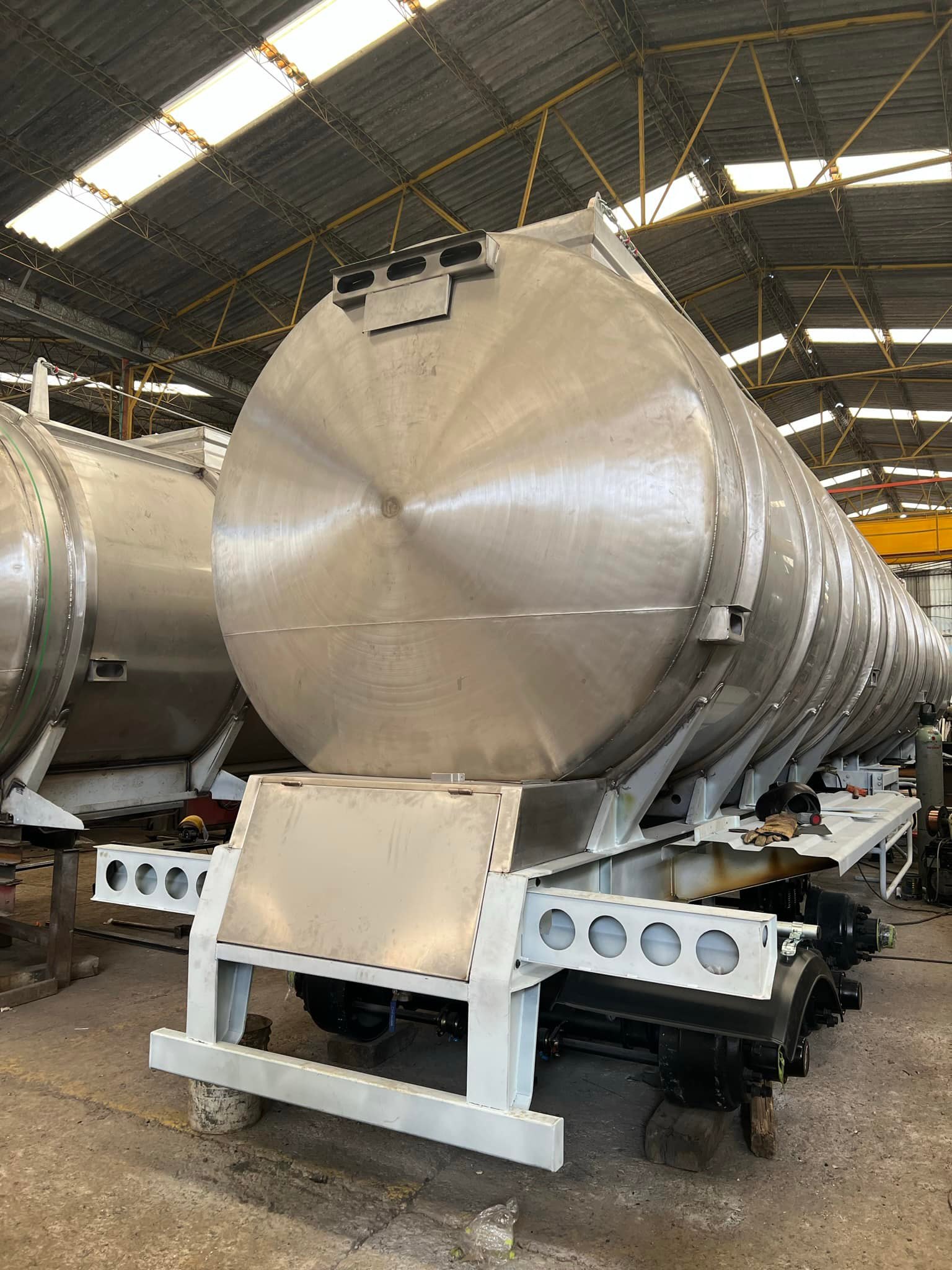 Trailers INCA Fruehauf | Madrid