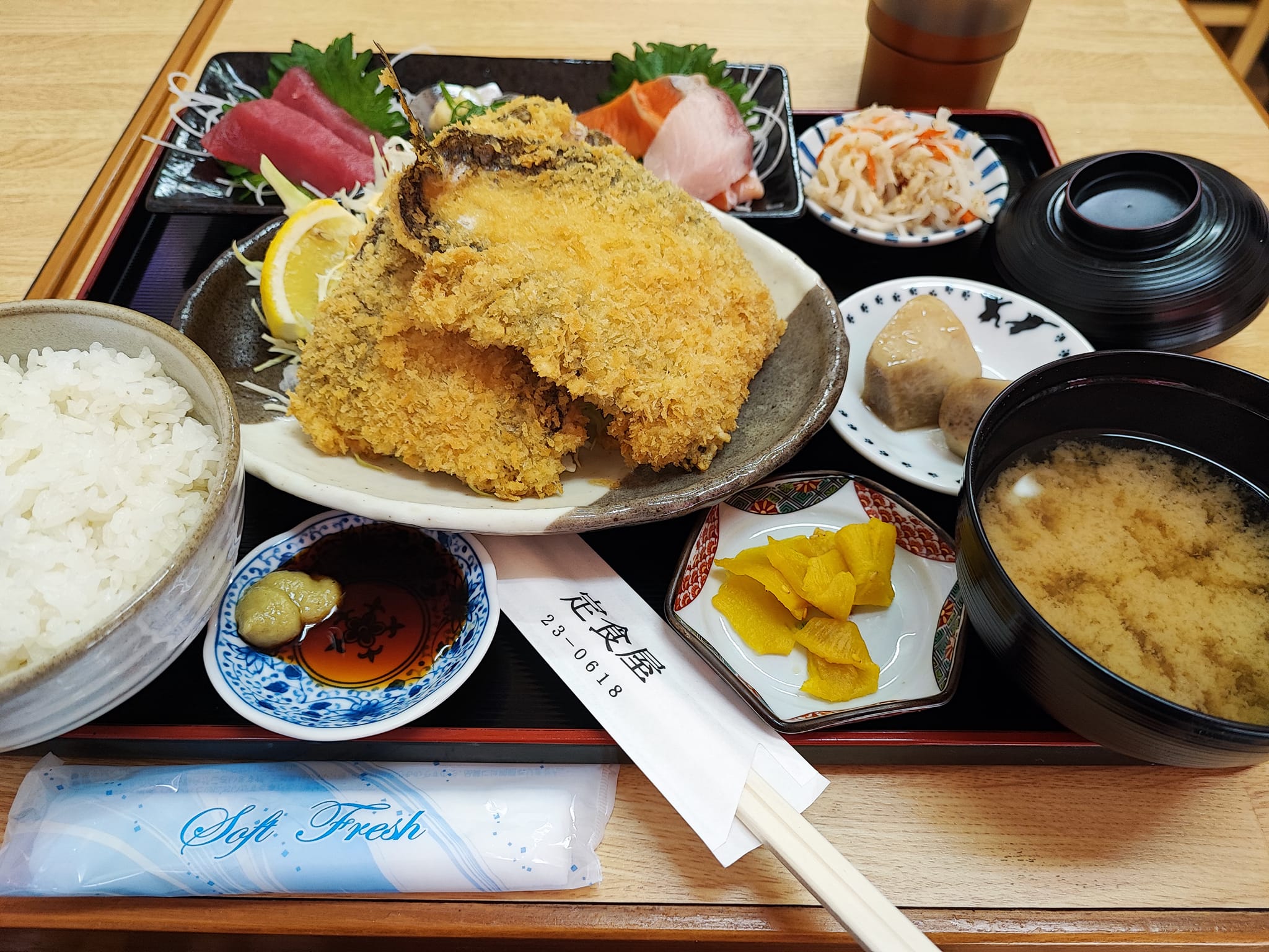 定食 屋 小田原
