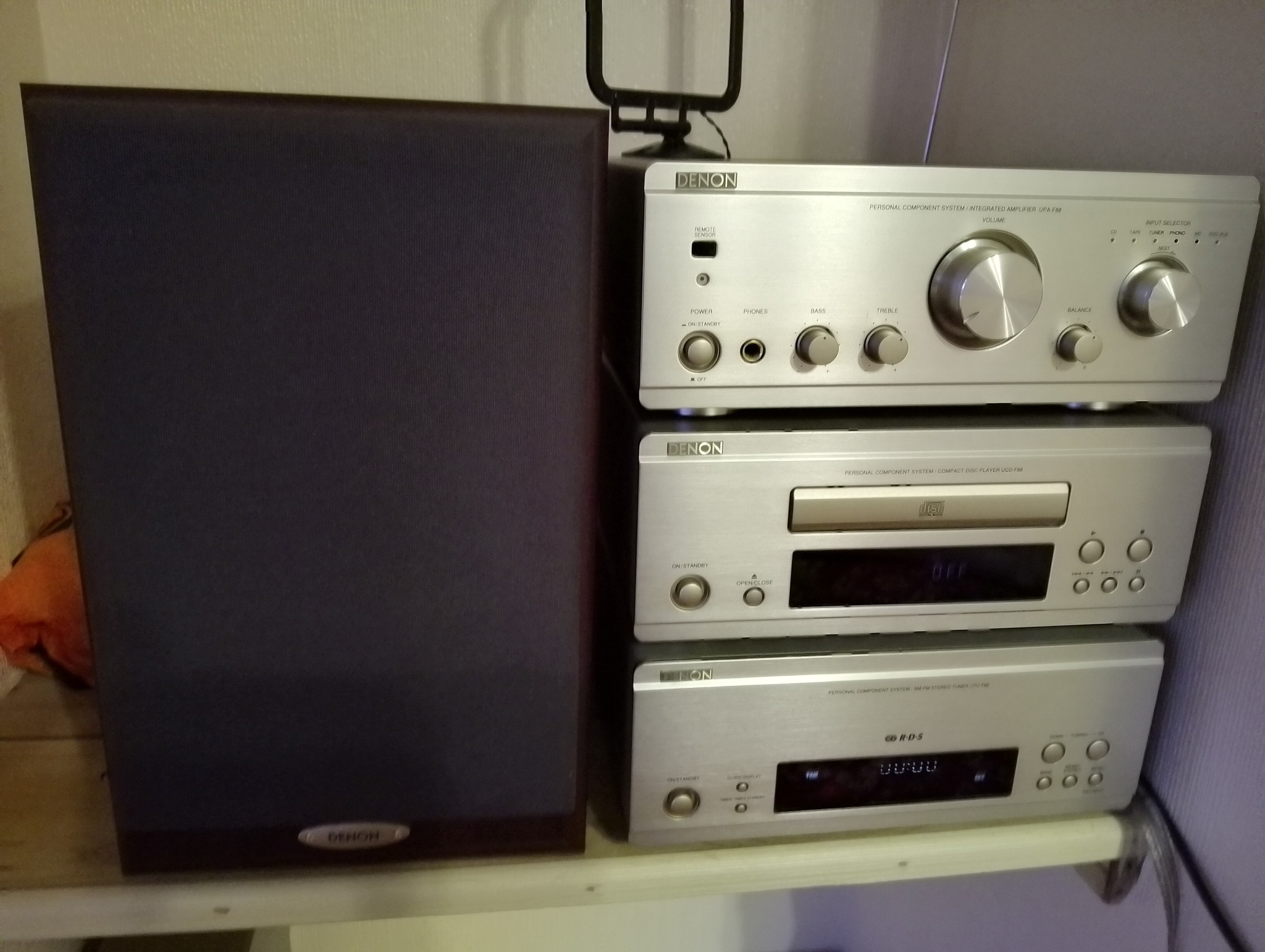 This is my new to me budget Denon D-F88 setup, have the tape deck