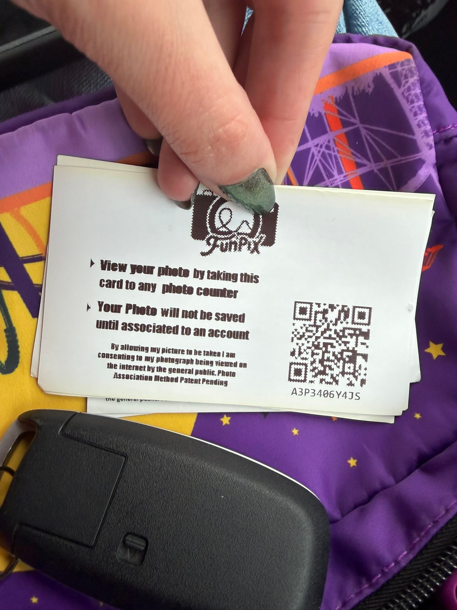 Can someone scan Fun Pix photos at Cedar Point's booth? | Sandusky, OH