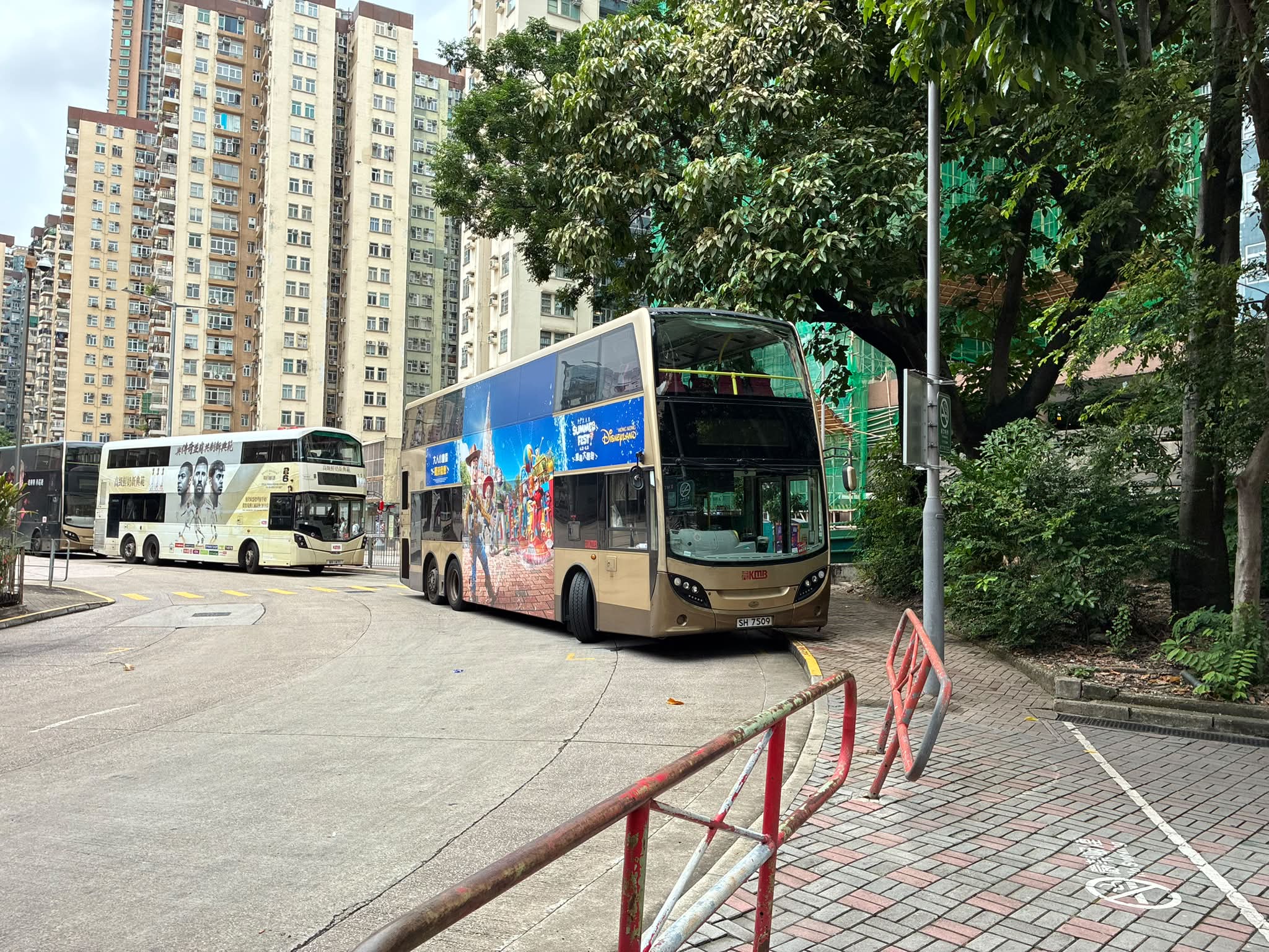Alexander Dennis Enviro500 bus at Mei Foo bus terminus