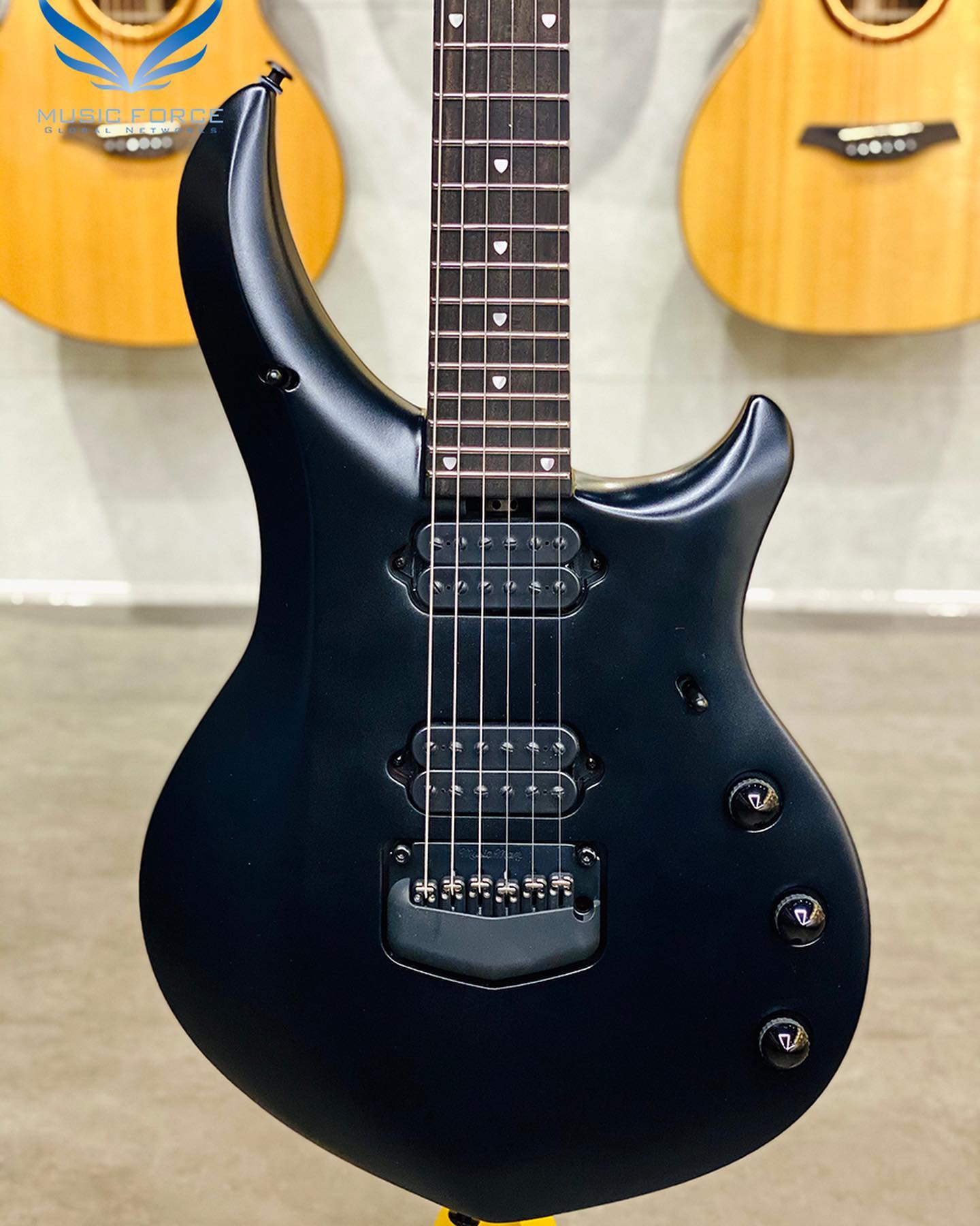 MUSICMAN Majesty 6 Stealth Black 美品!! Musicman John Petrucci Majesty 6현 Model-Stealth Black (2019년산
