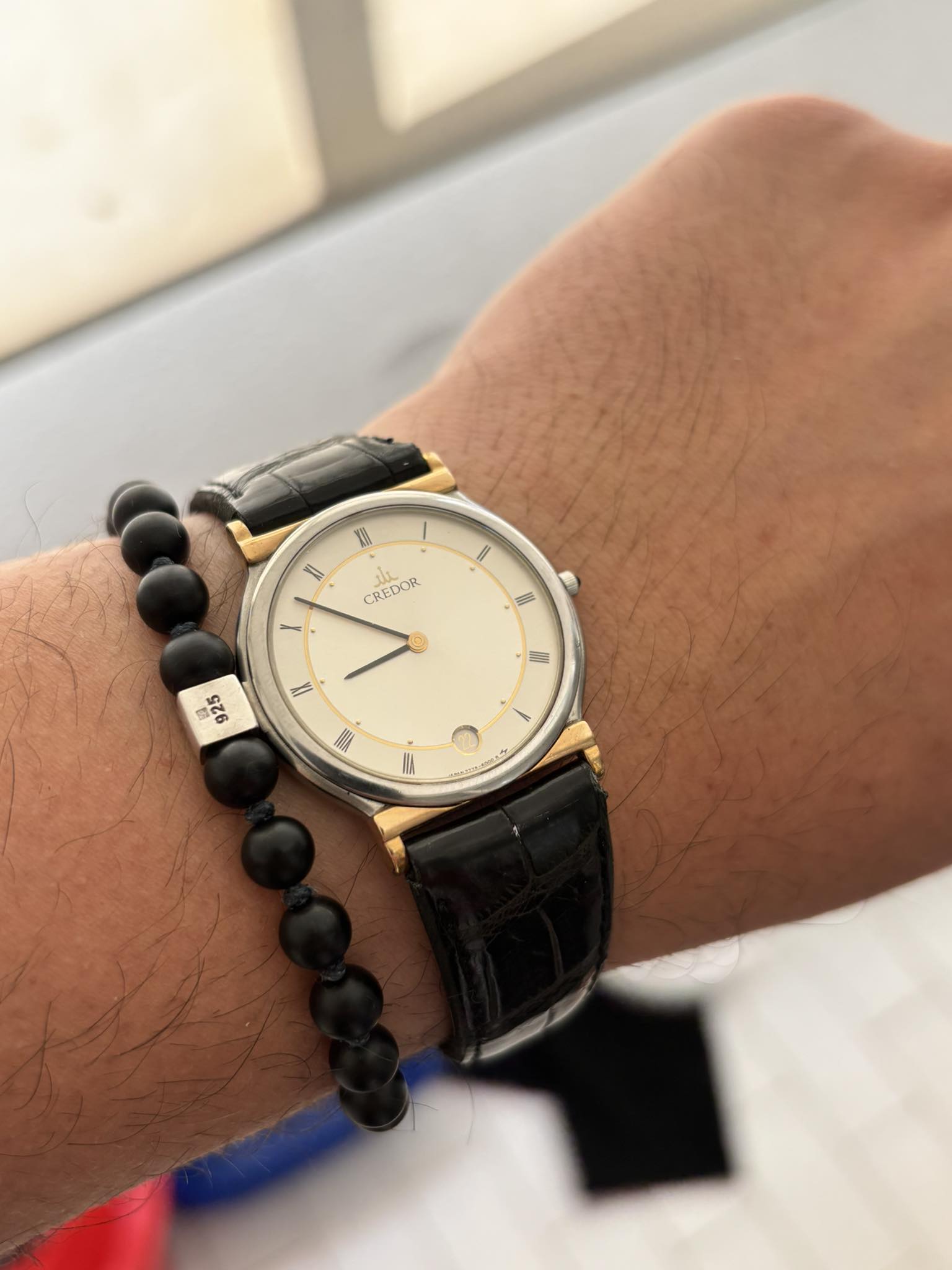 Seiko Credor quartz watch with 18k gold bezel