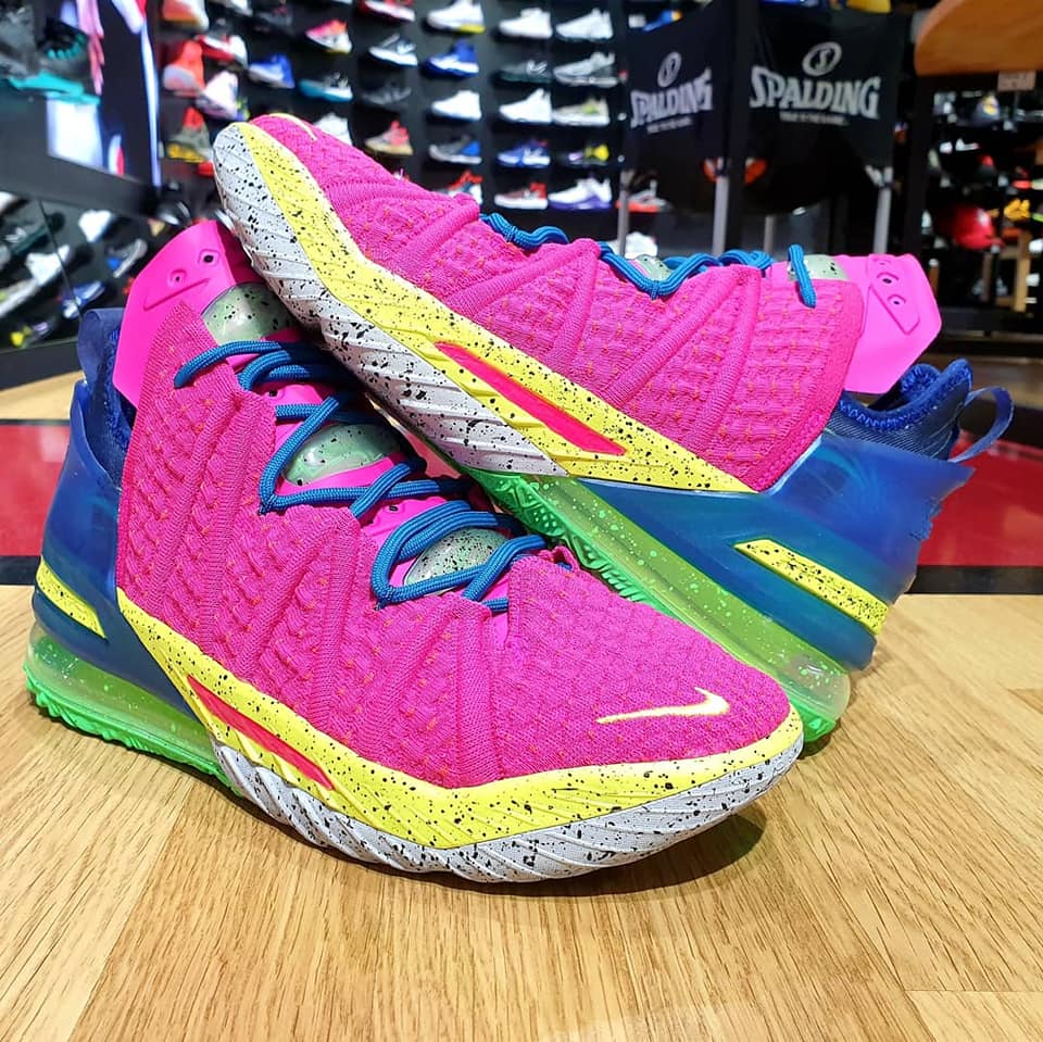 Nike LeBron 18 