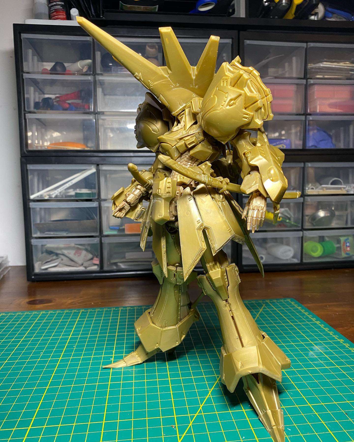 Volks 1/100 Terror Mirage kit build and paint review