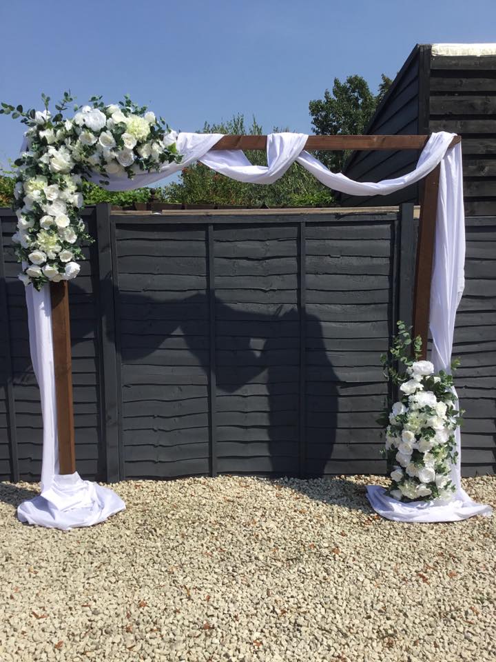 Simply rustic - Introducing my rustic arch with beautiful...