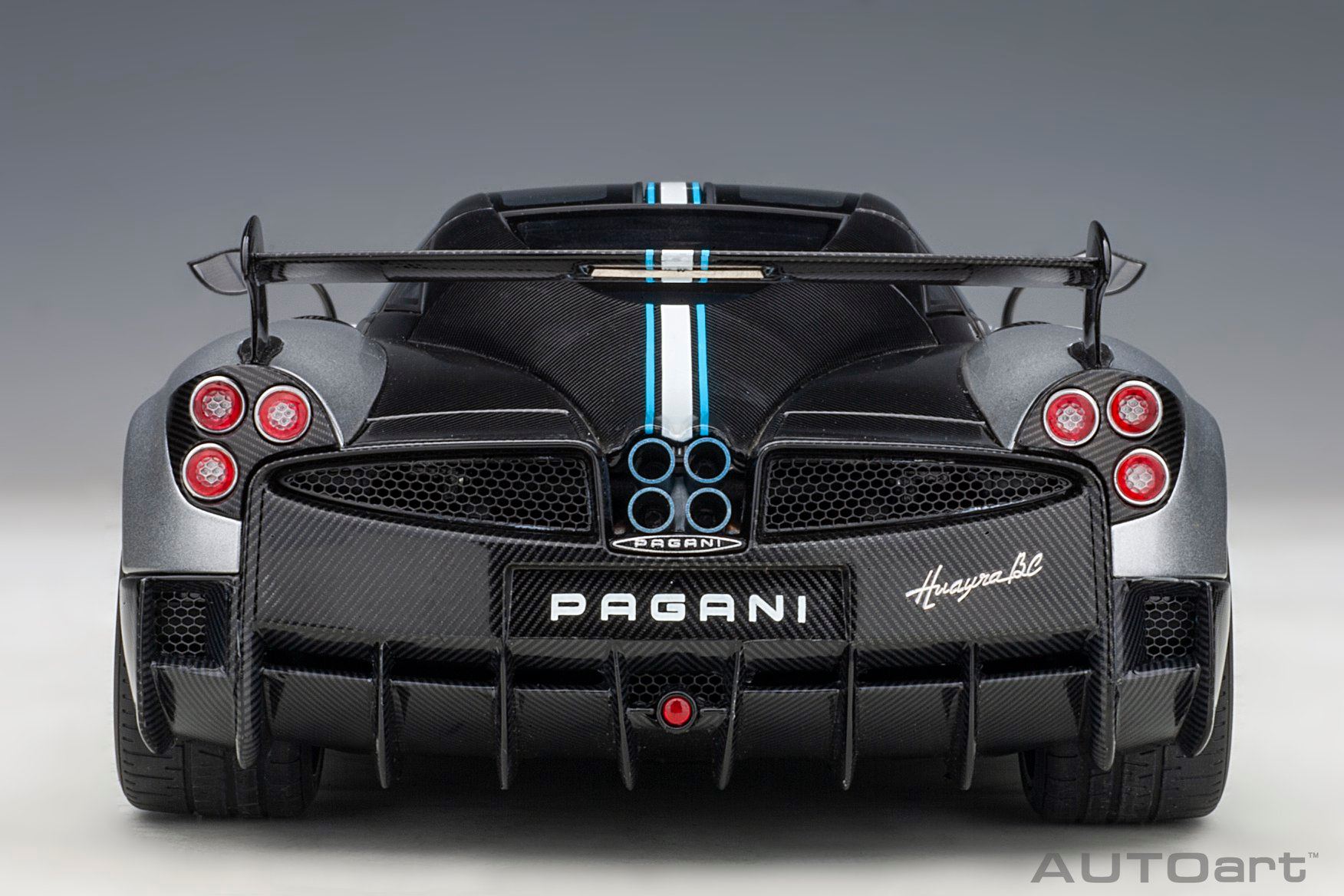 1:18 Pagani Huayra BC Silver Grey/carbon. Item No. 78278. Shop
