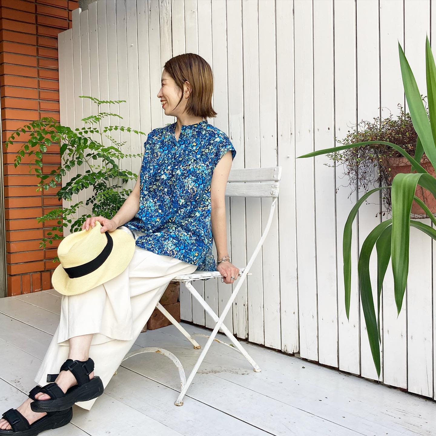 J.Sloane リバティフレンチスリーブブラウス / 夏にピッタリの、華やか 